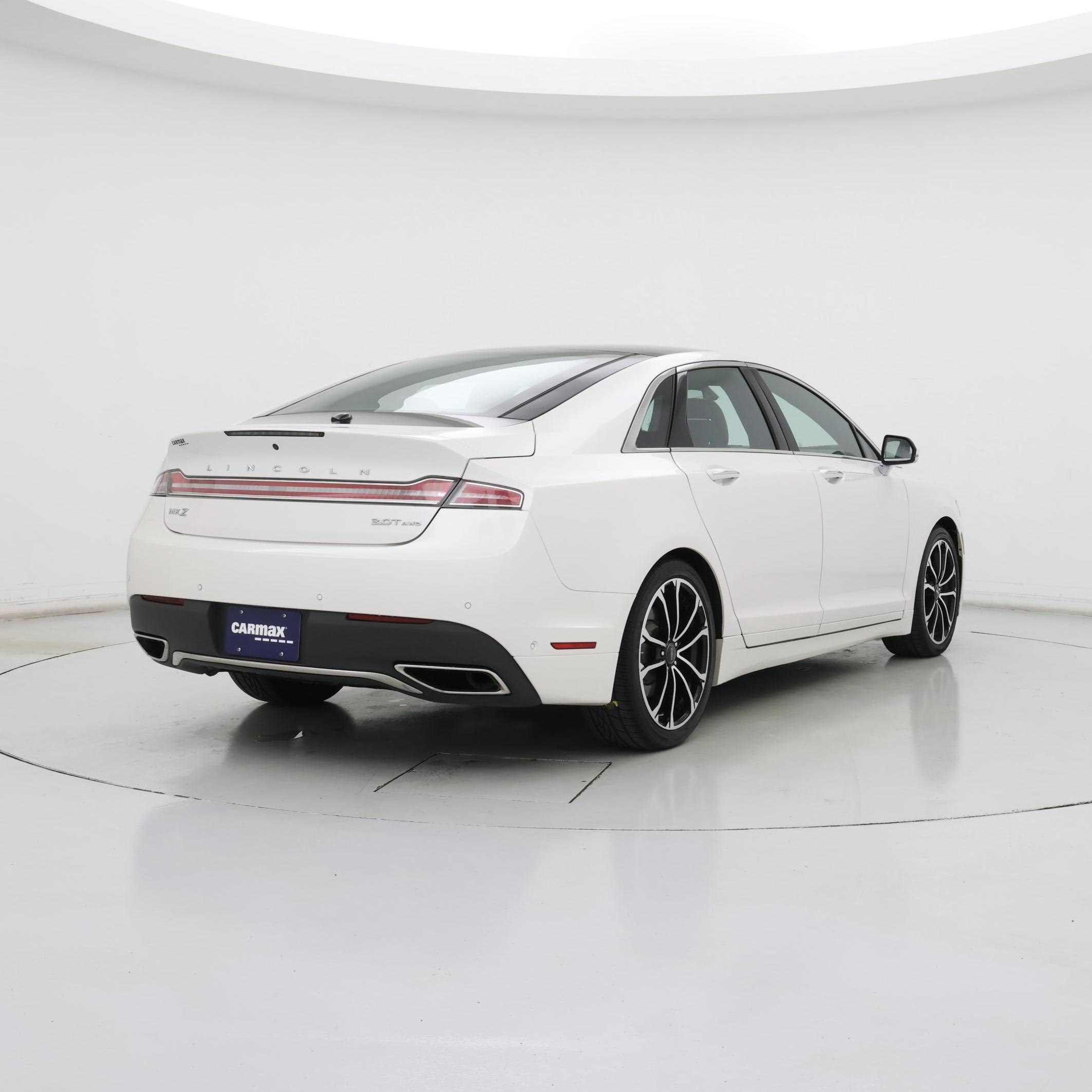 Thumbnail: 2017 Lincoln MKZ - 8
