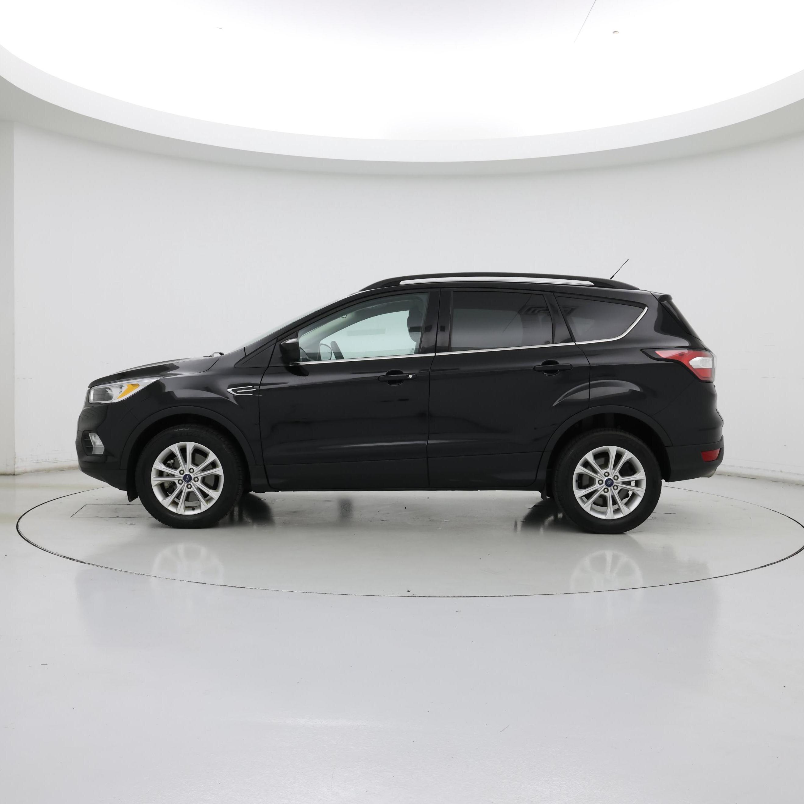 Thumbnail: 2018 Ford Escape - 3