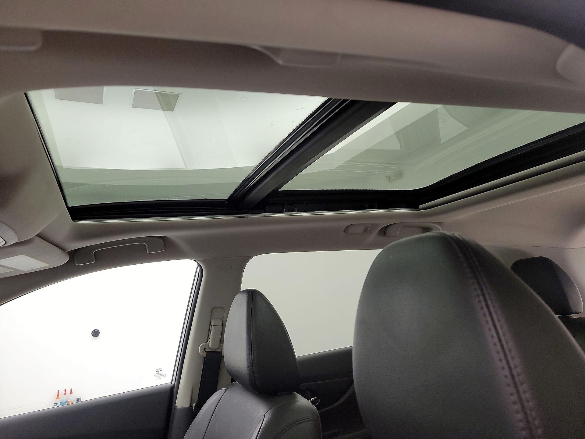 Thumbnail: 2016 Nissan Rogue - 20