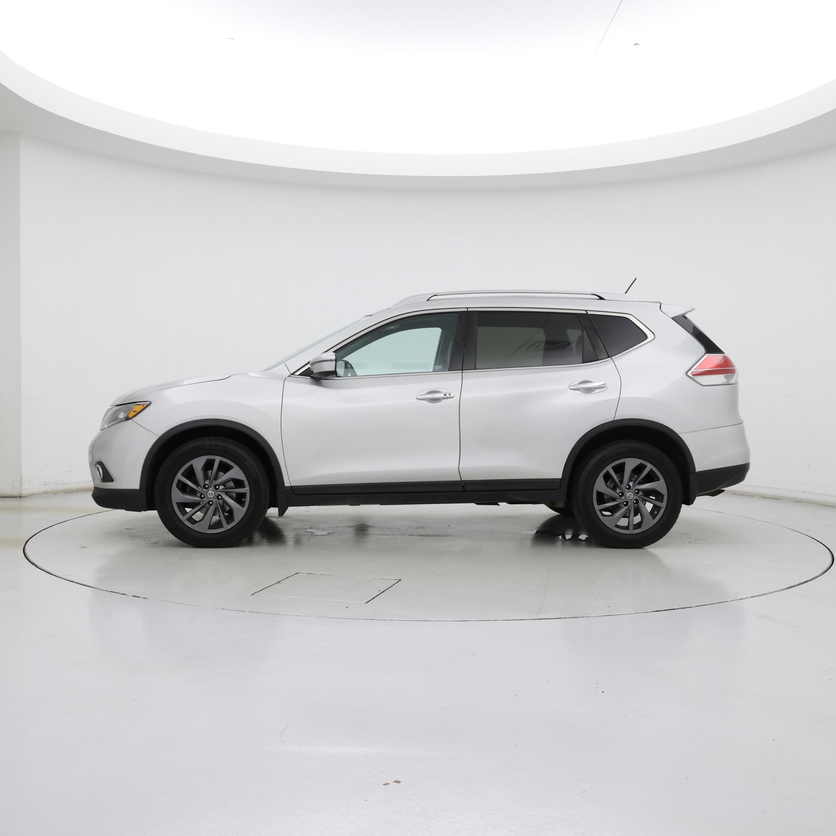 Thumbnail: 2016 Nissan Rogue - 3