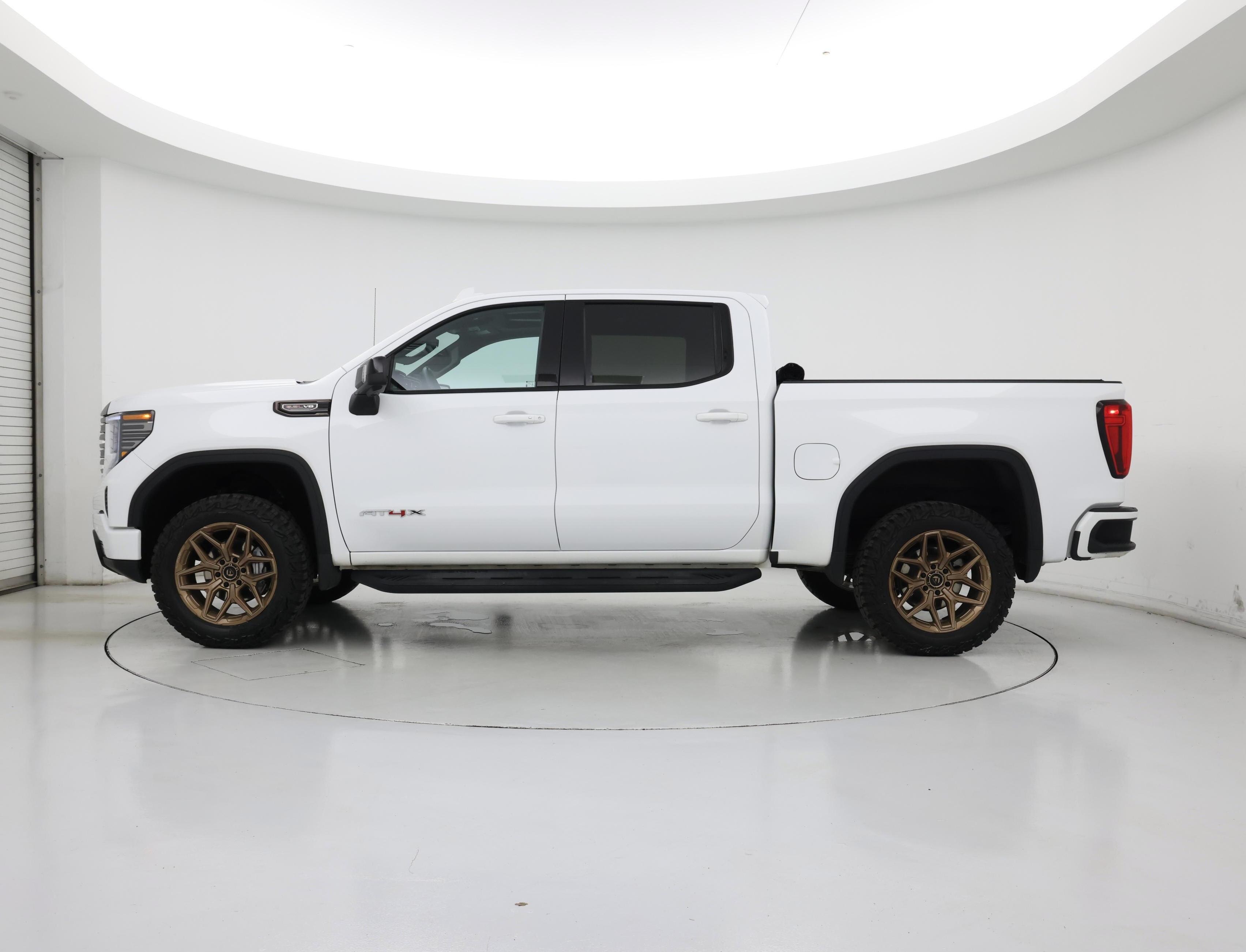 Thumbnail: 2023 GMC Sierra 1500 - 3
