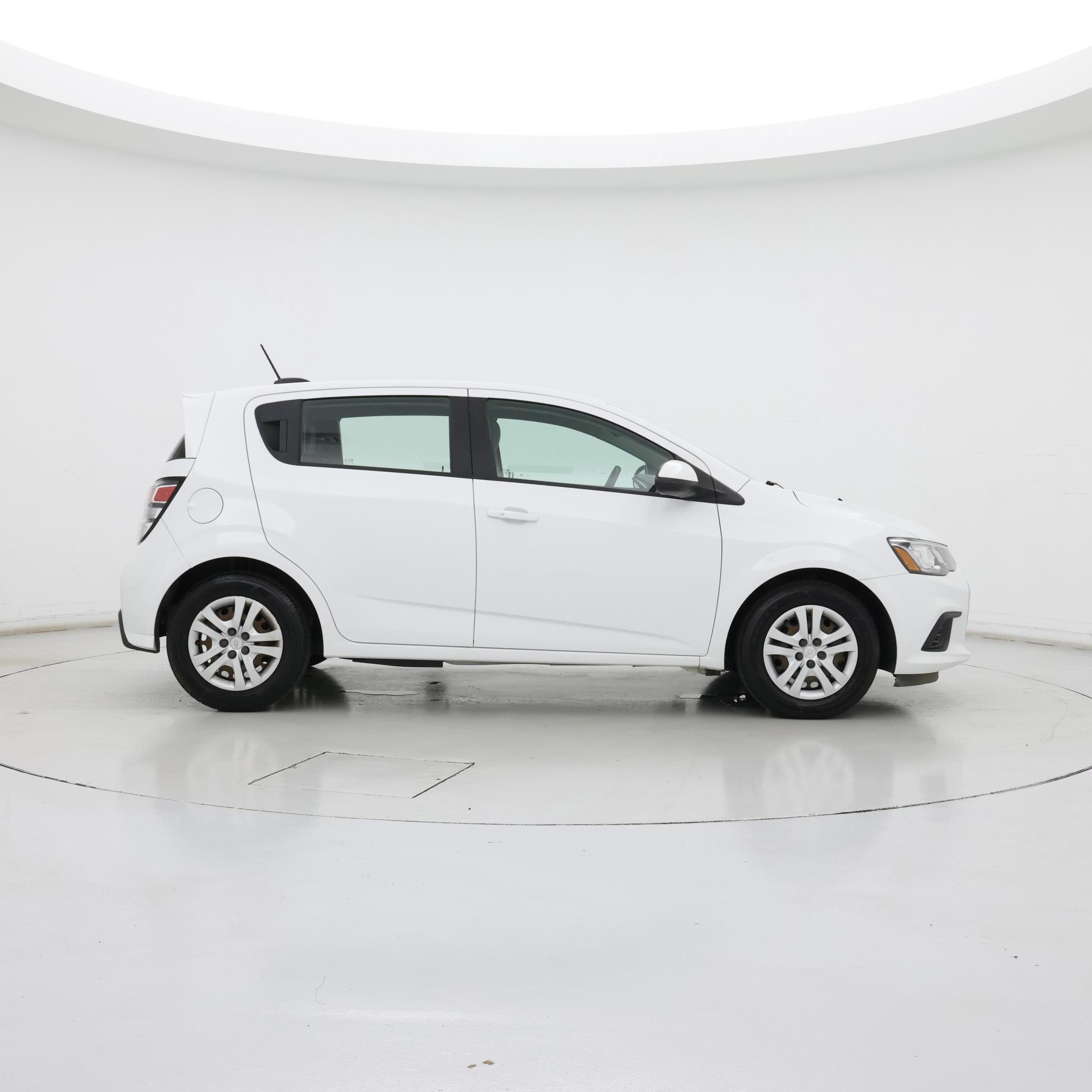 Thumbnail: 2020 Chevrolet Sonic - 7