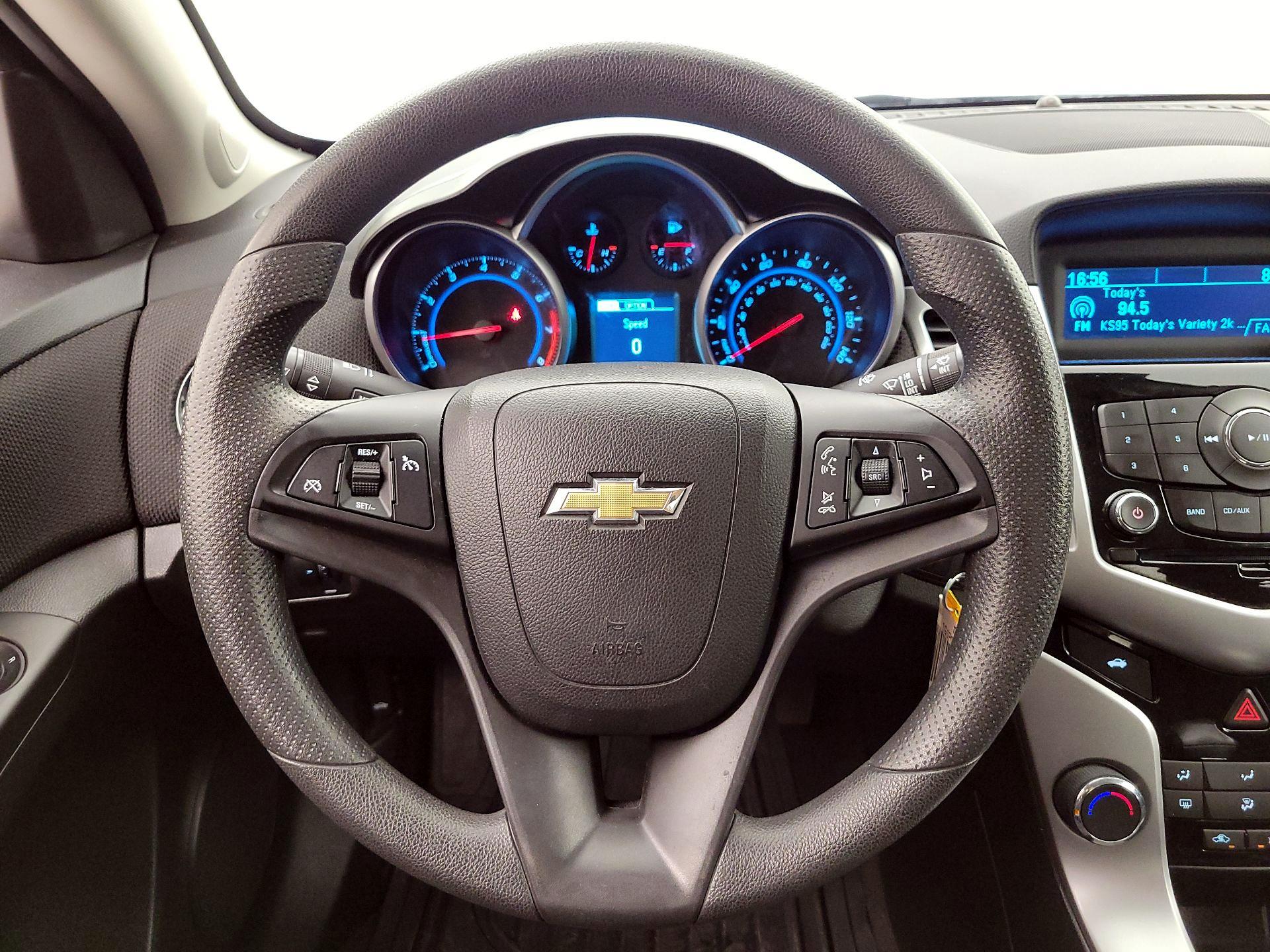 Thumbnail: 2015 Chevrolet Cruze - 10