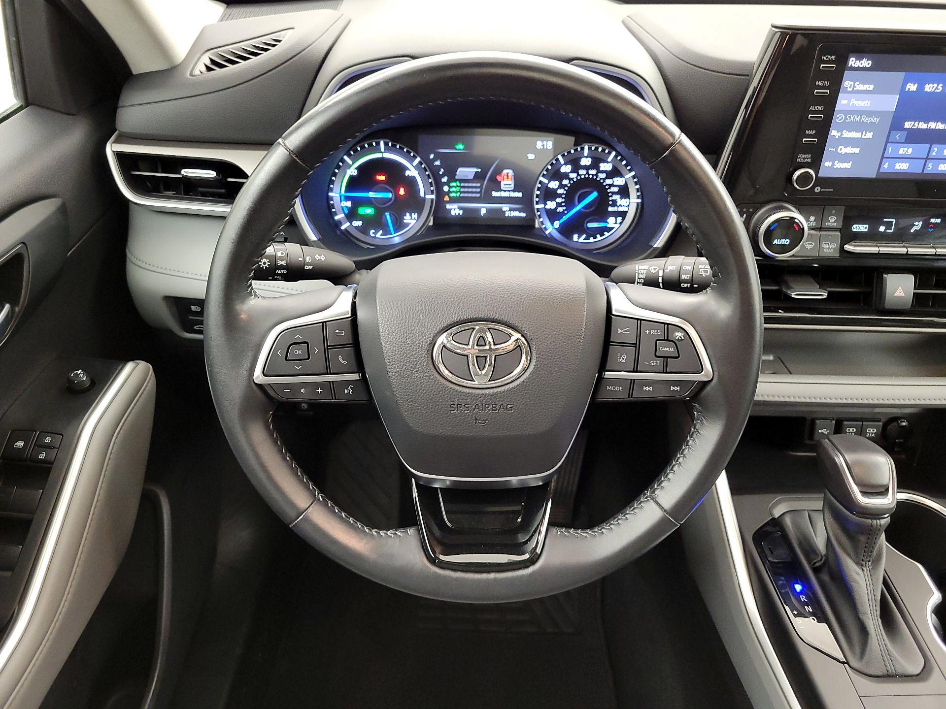 Thumbnail: 2021 Toyota Highlander - 10