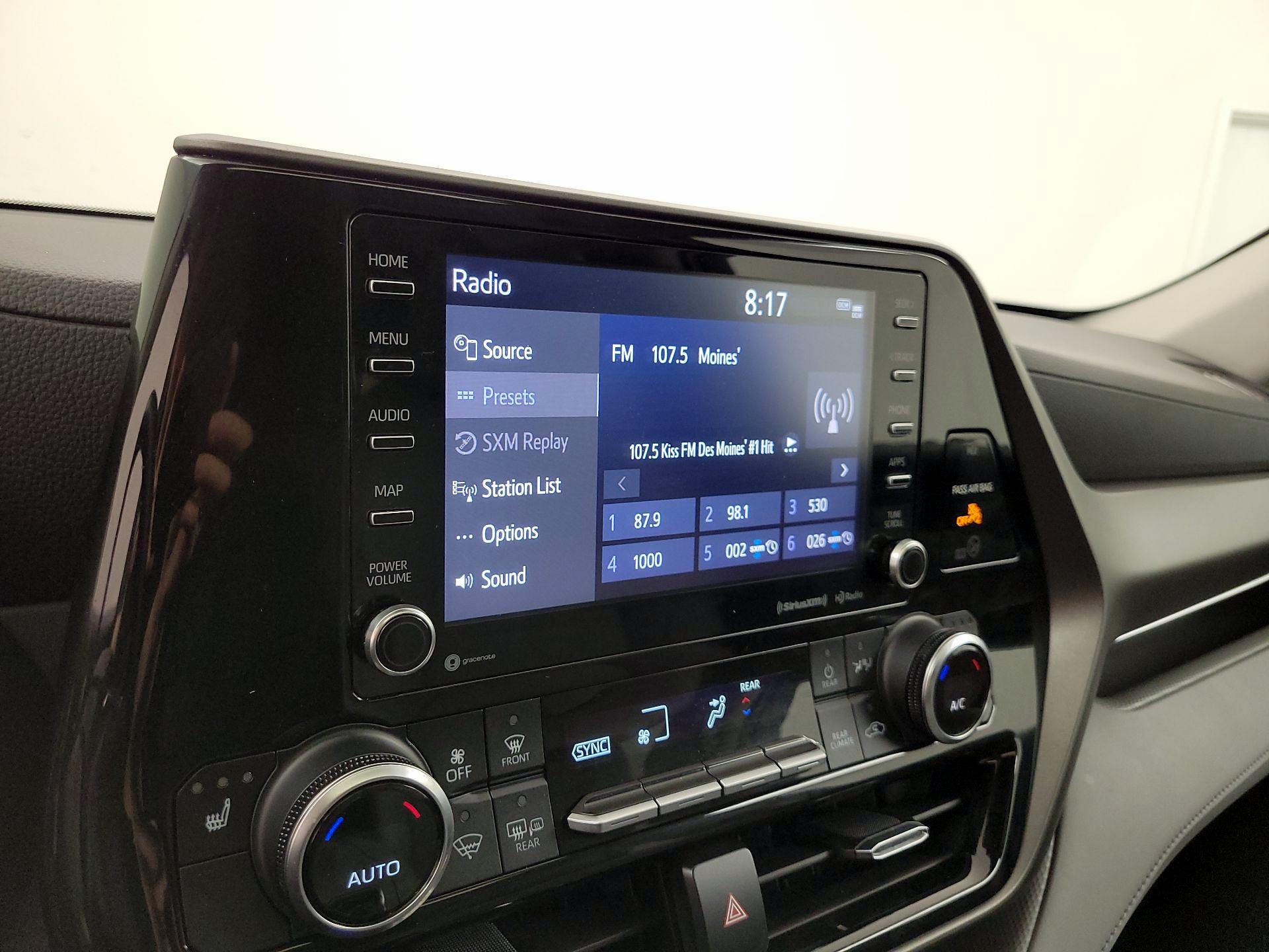 Thumbnail: 2021 Toyota Highlander - 15