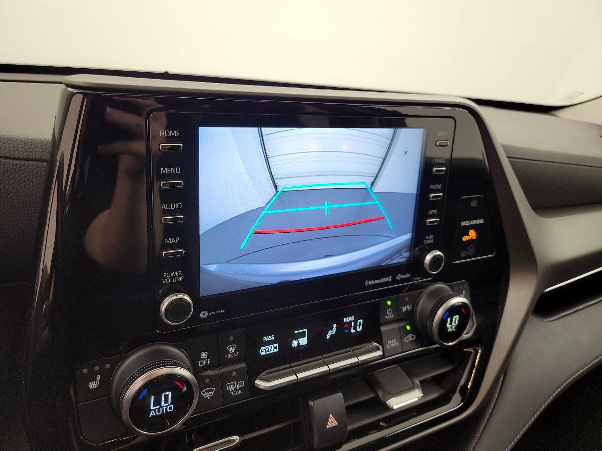 Thumbnail: 2021 Toyota Highlander - 14