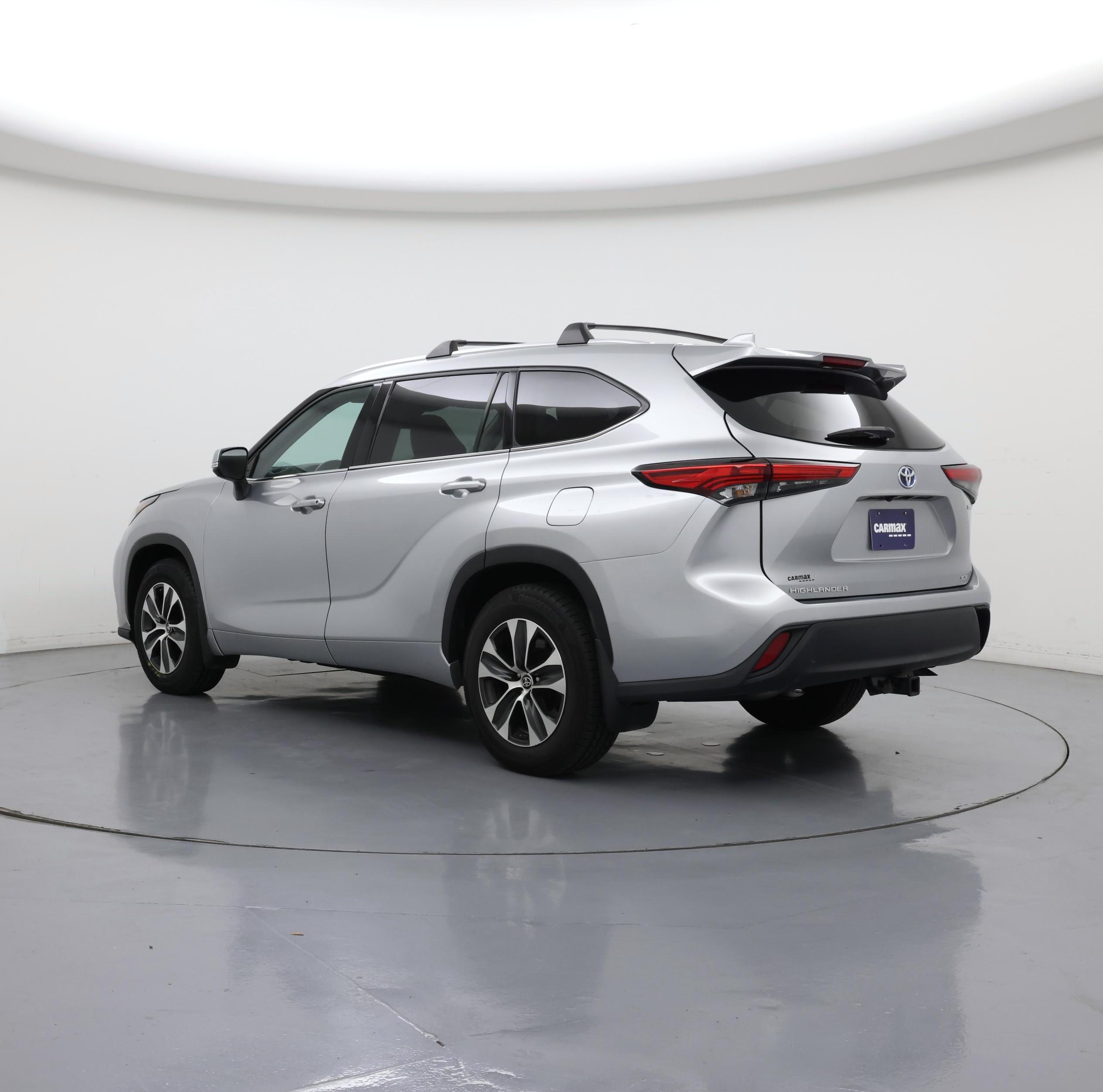 Thumbnail: 2021 Toyota Highlander - 2