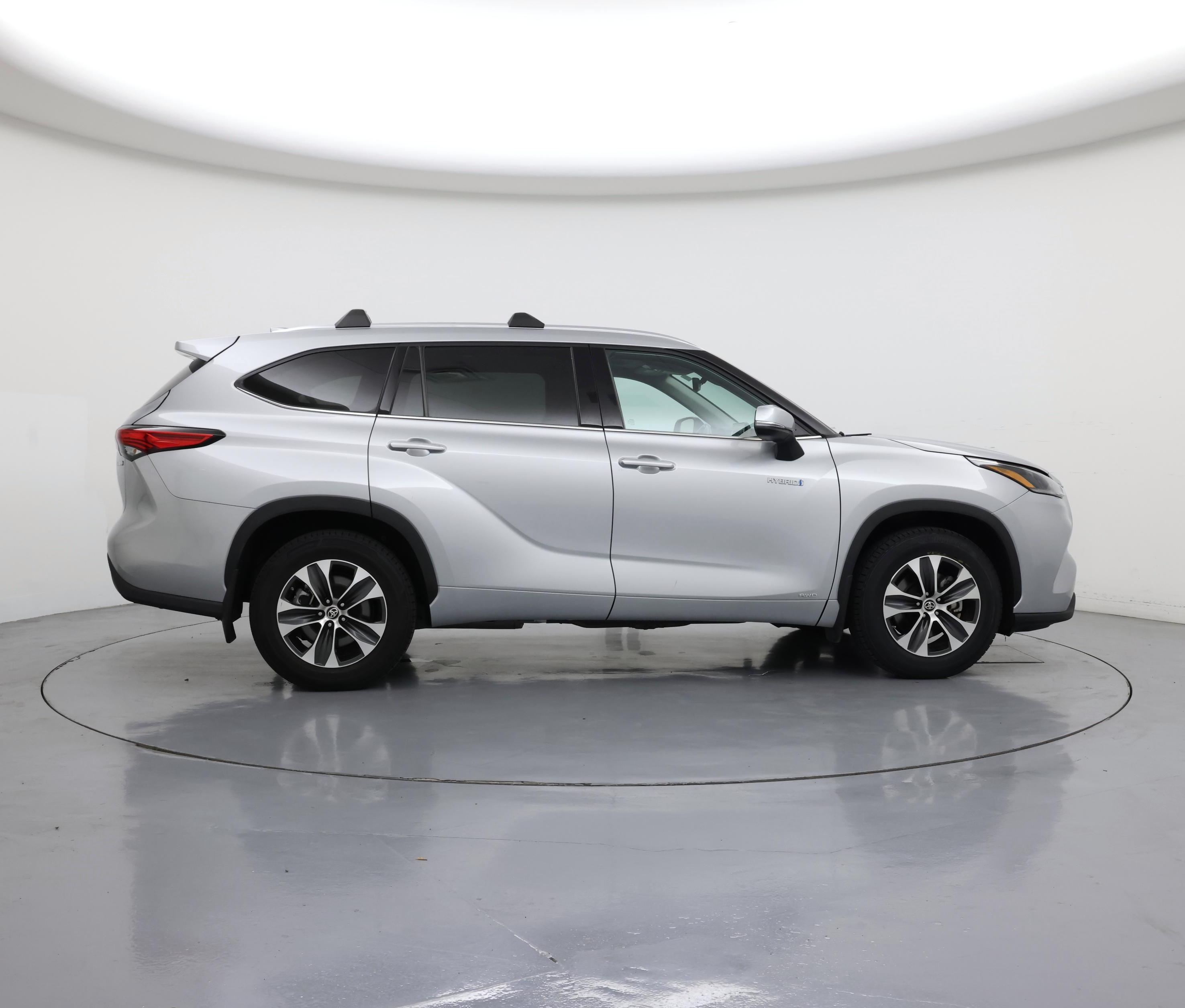 Thumbnail: 2021 Toyota Highlander - 7