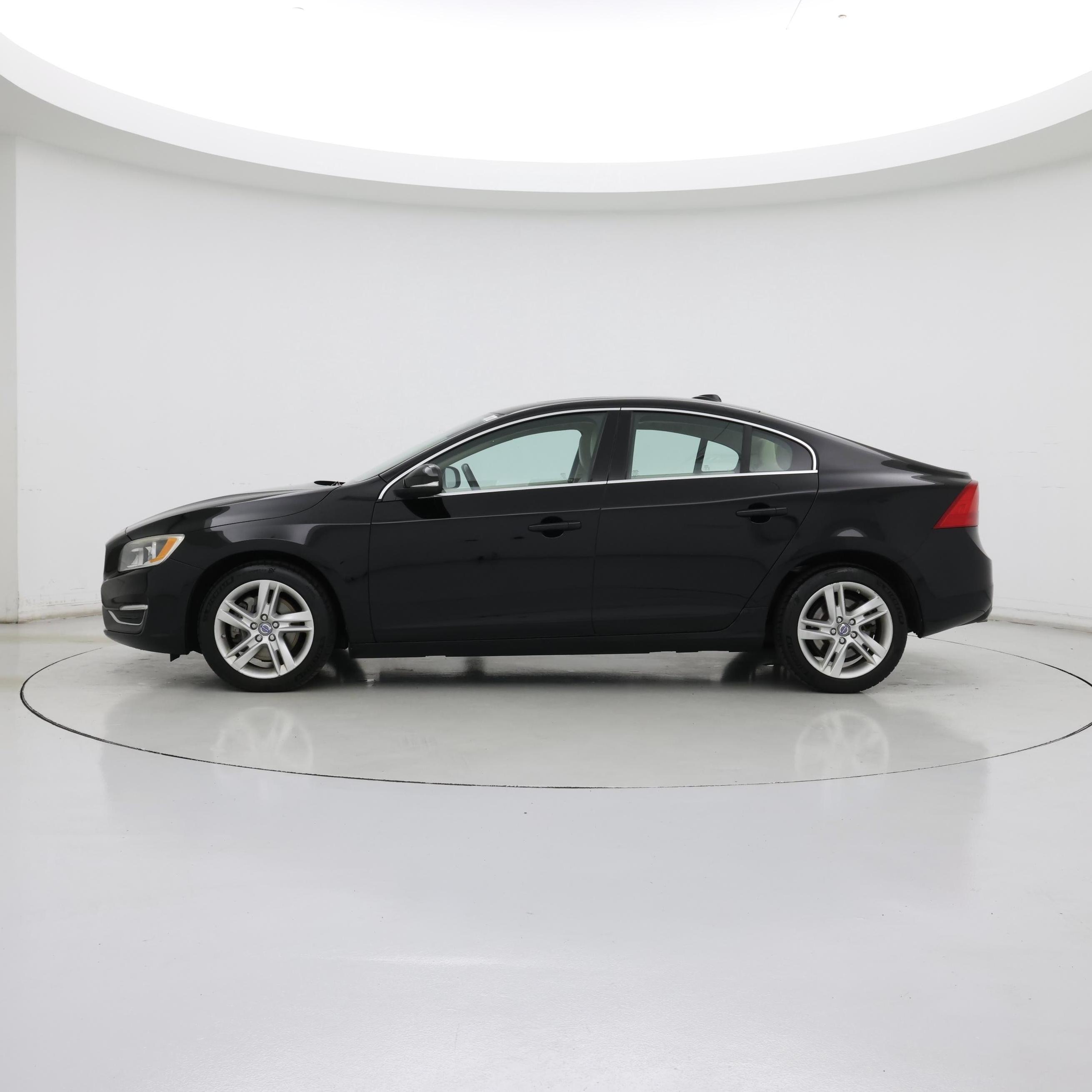 Thumbnail: 2015 Volvo S60 - 3