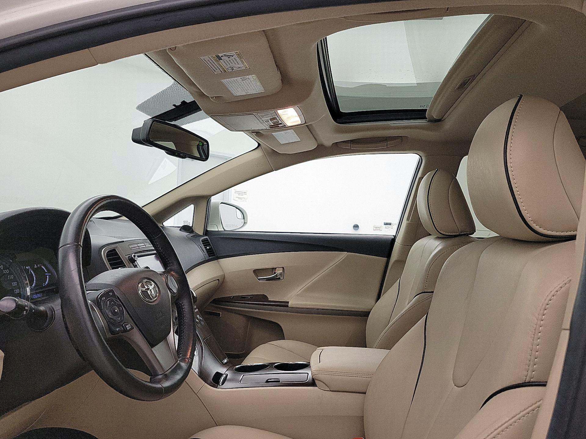 Thumbnail: 2014 Toyota Venza - 20