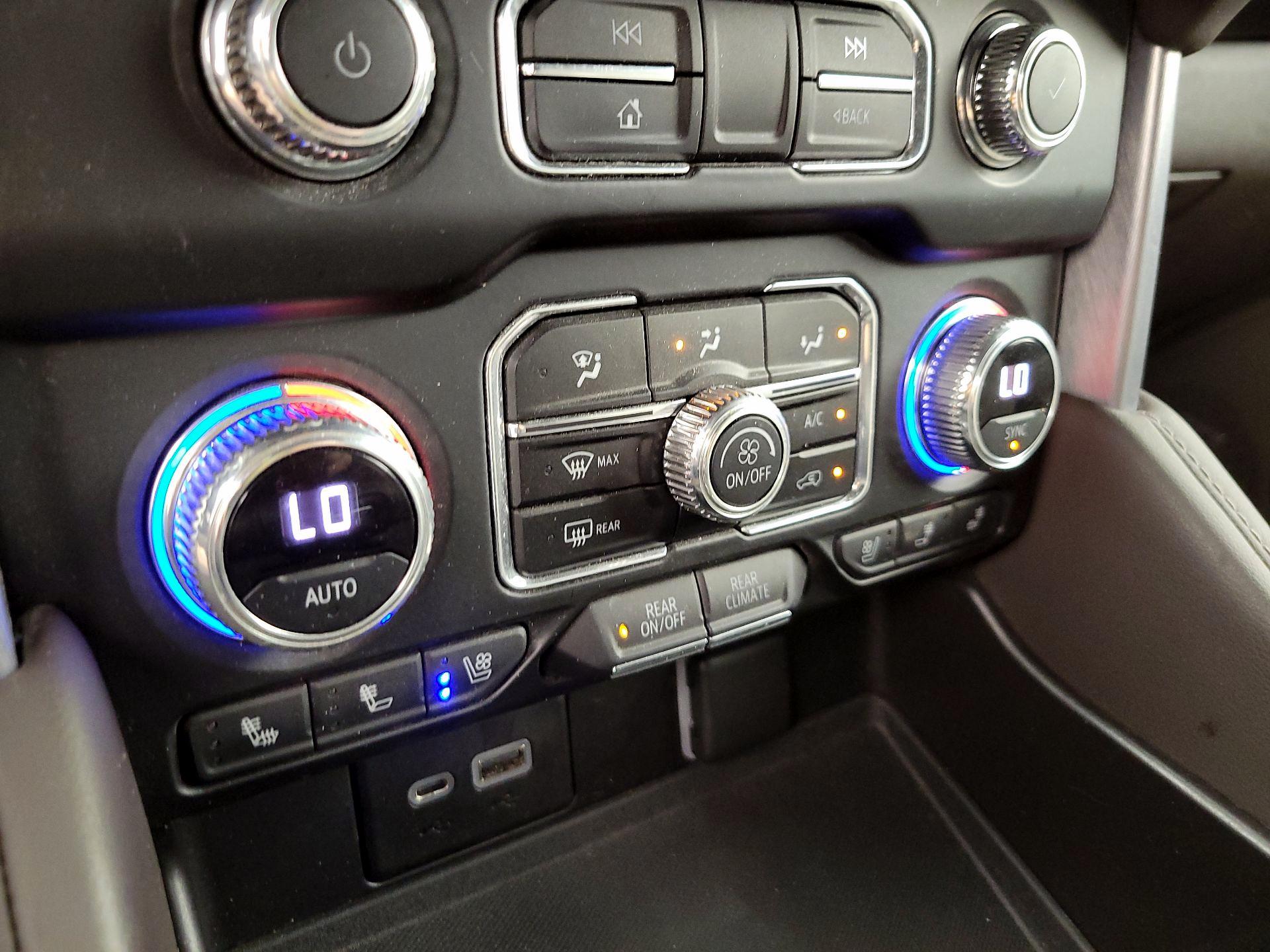 Thumbnail: 2021 GMC Yukon - 17