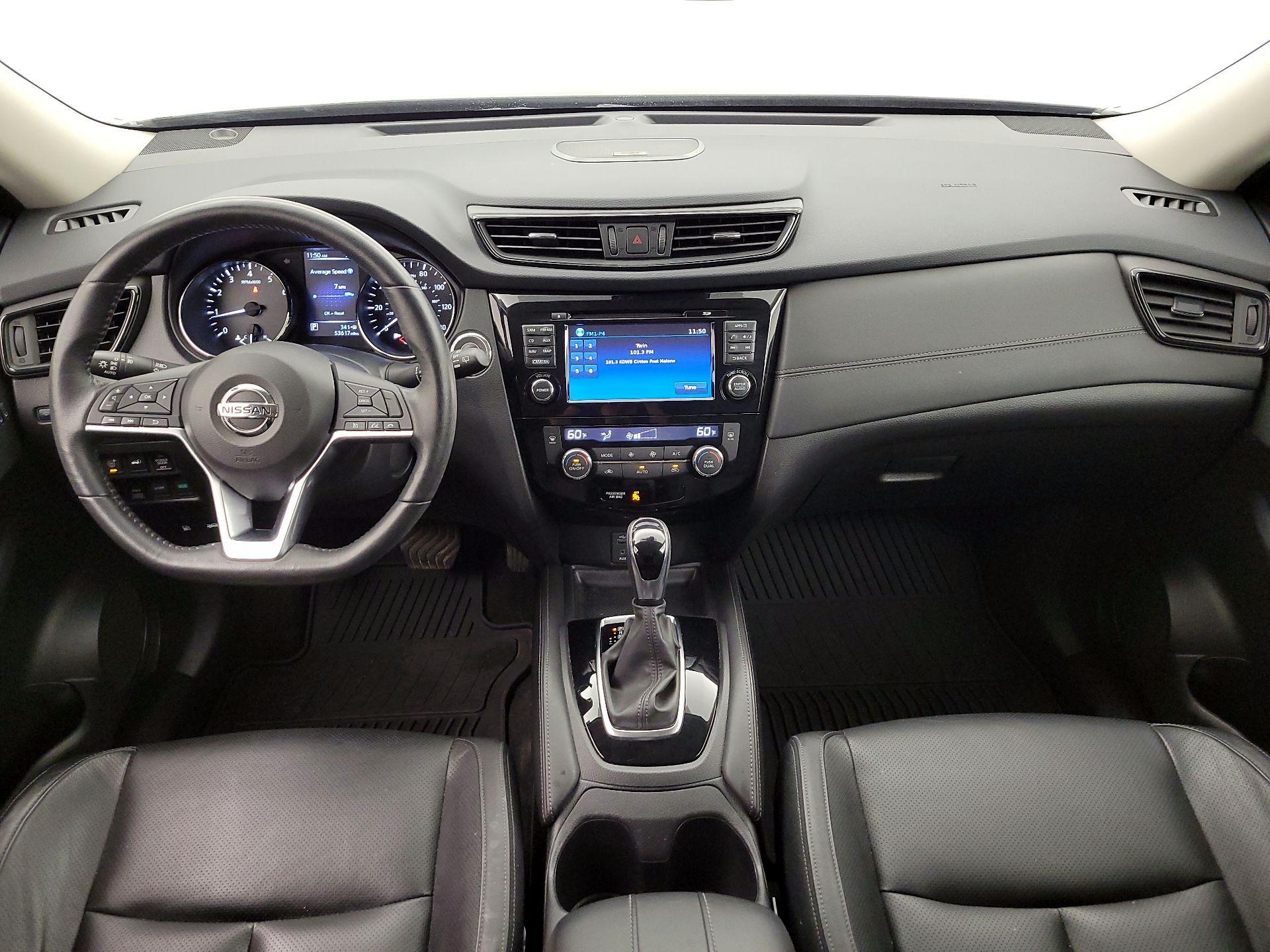 Thumbnail: 2017 Nissan Rogue - 9