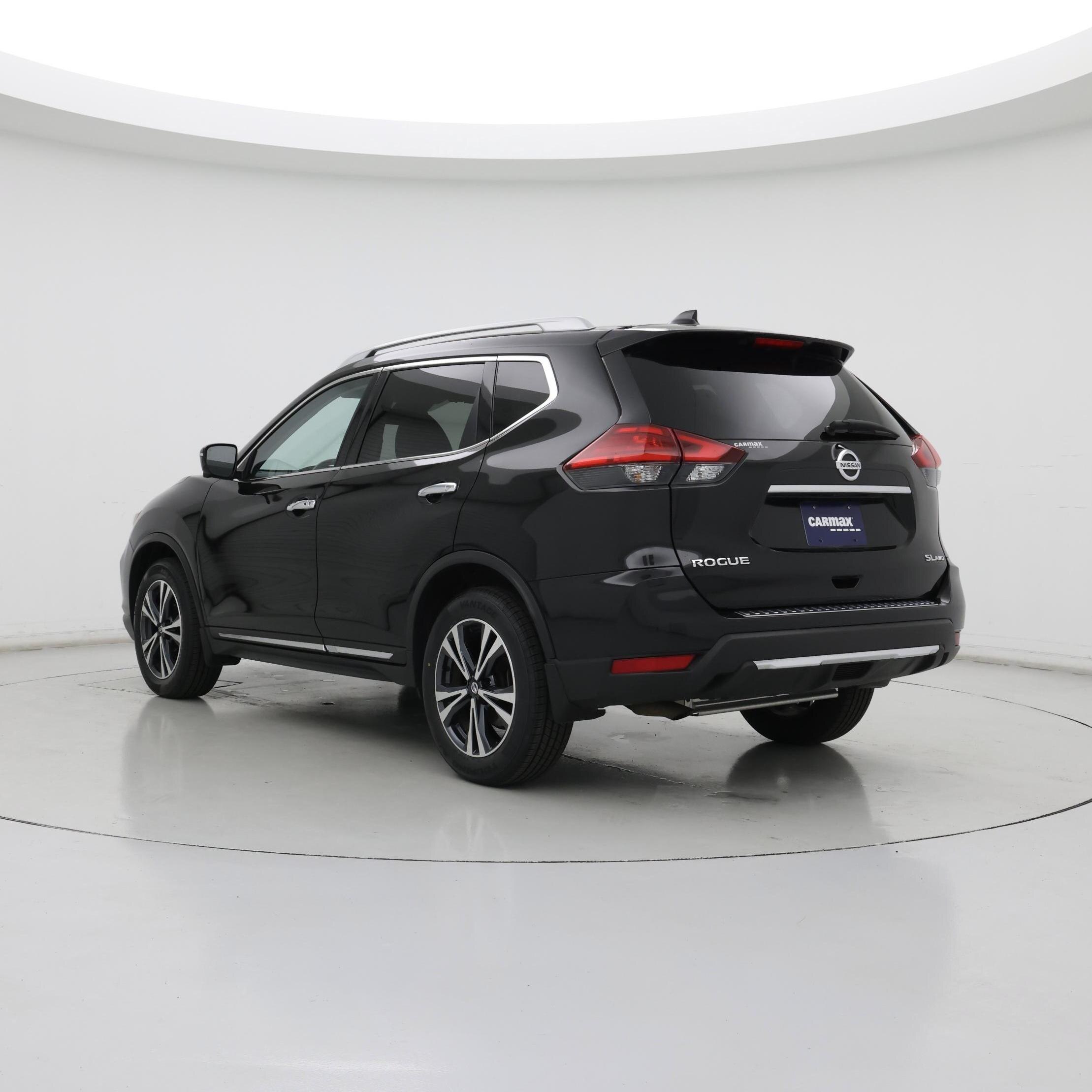Thumbnail: 2017 Nissan Rogue - 2