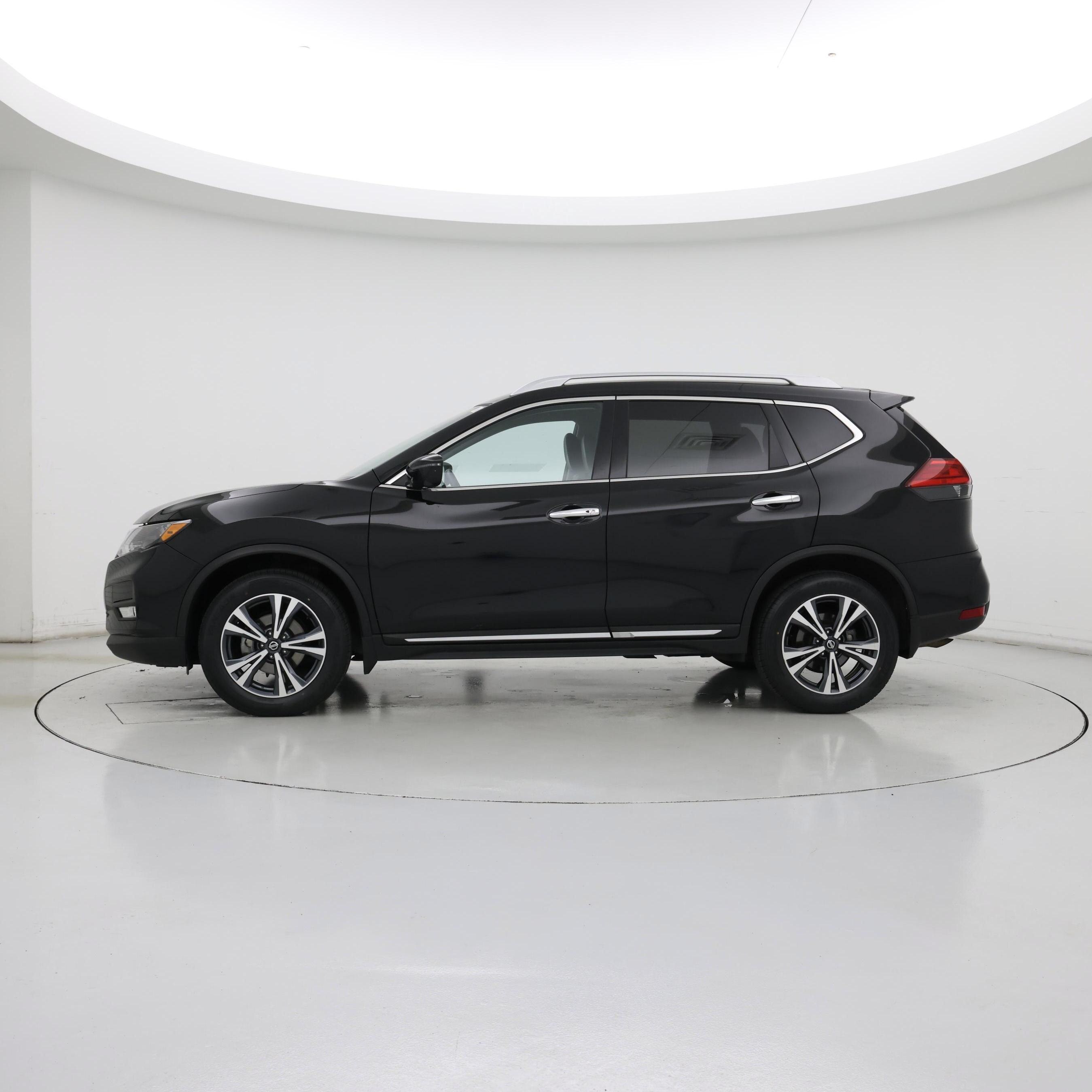 Thumbnail: 2017 Nissan Rogue - 3