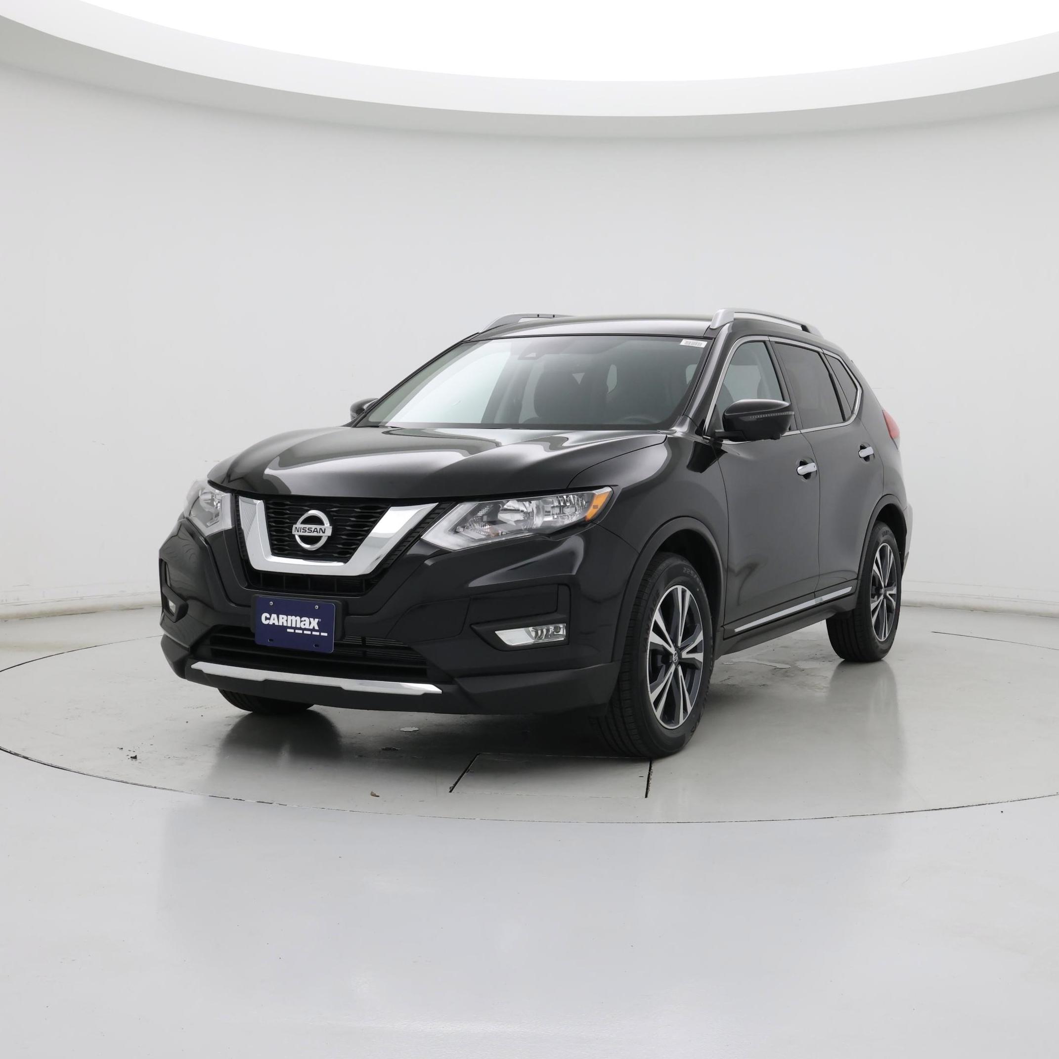 Thumbnail: 2017 Nissan Rogue - 4