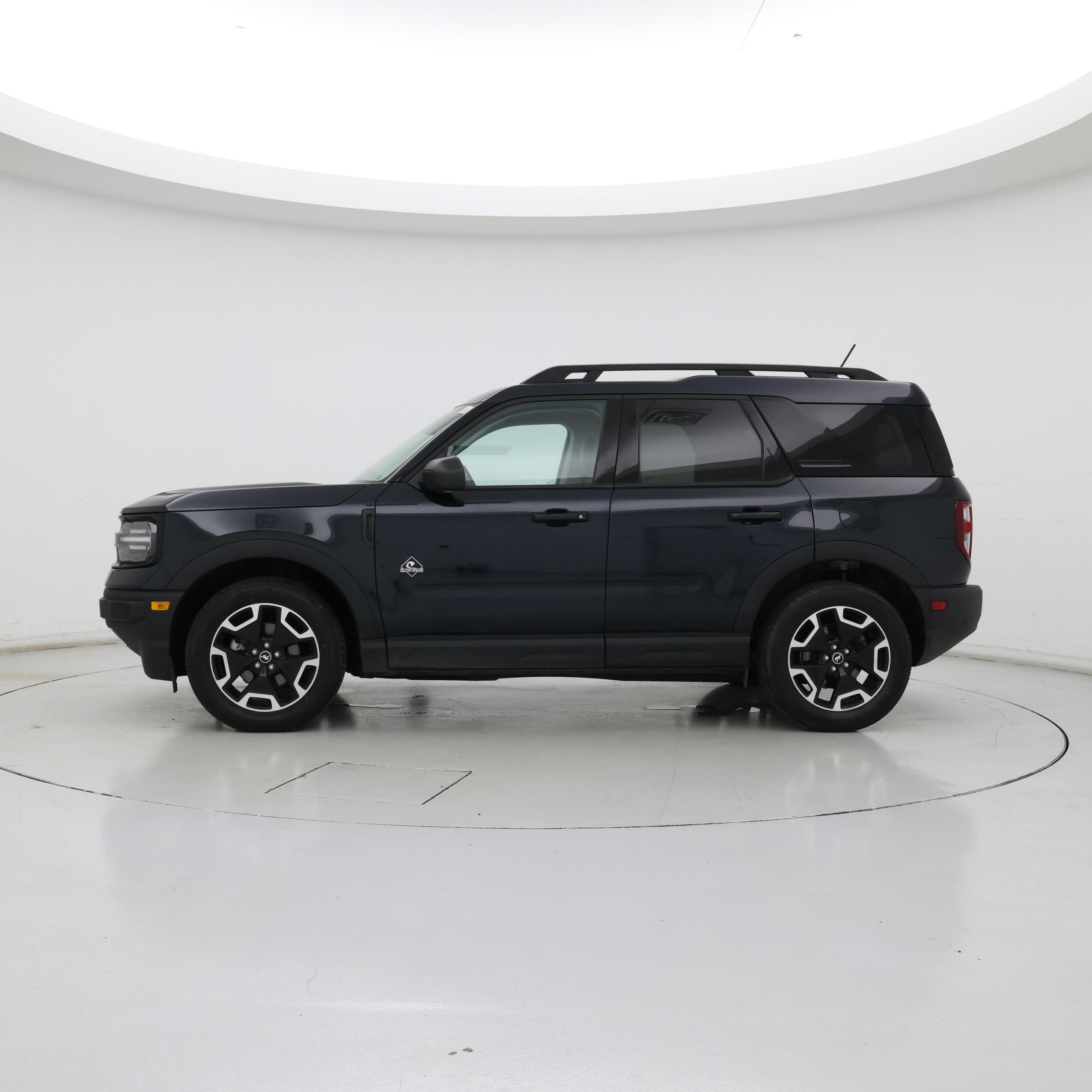 Thumbnail: 2023 Ford Bronco Sport - 3