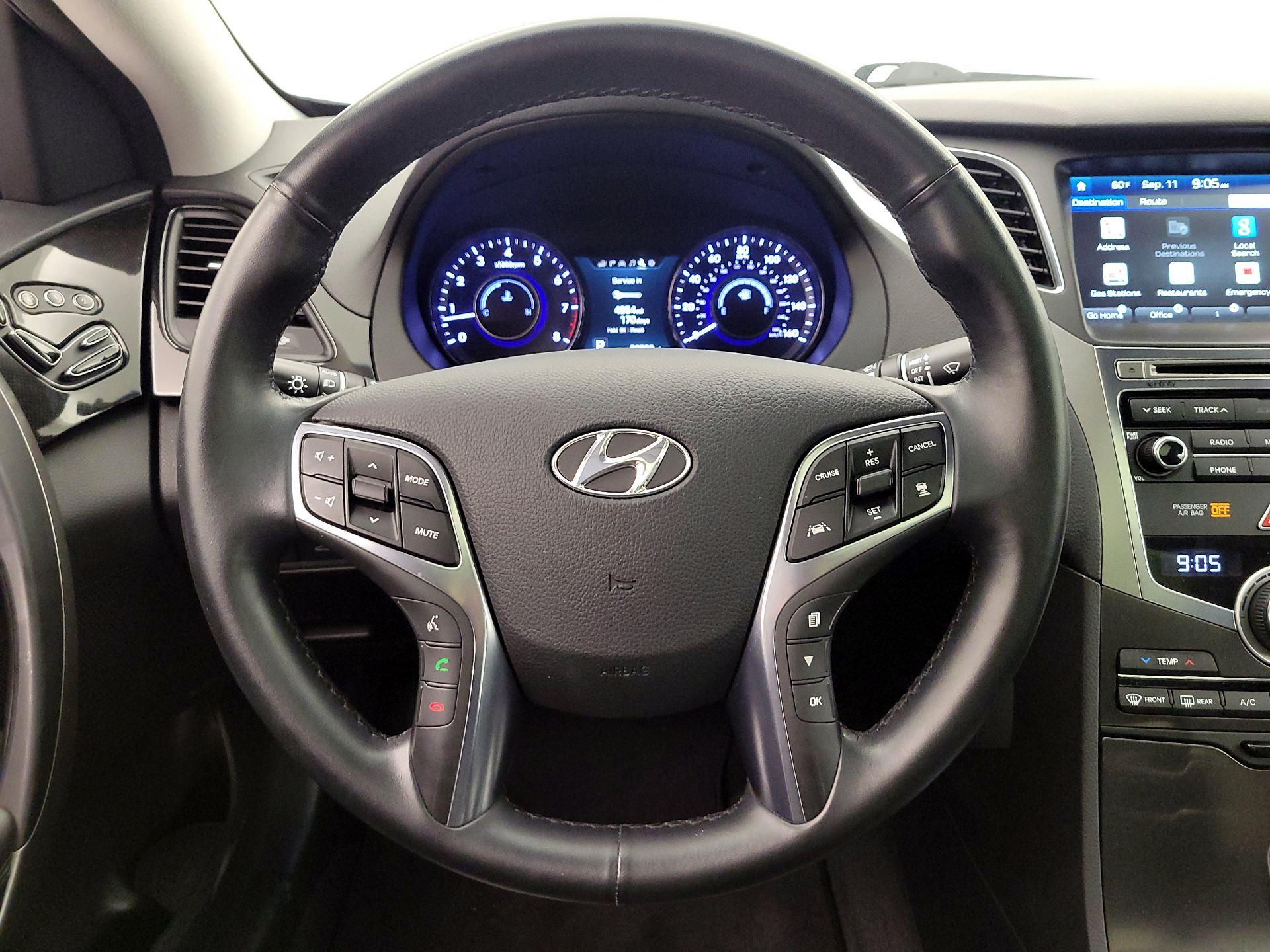 Thumbnail: 2017 Hyundai Azera - 10