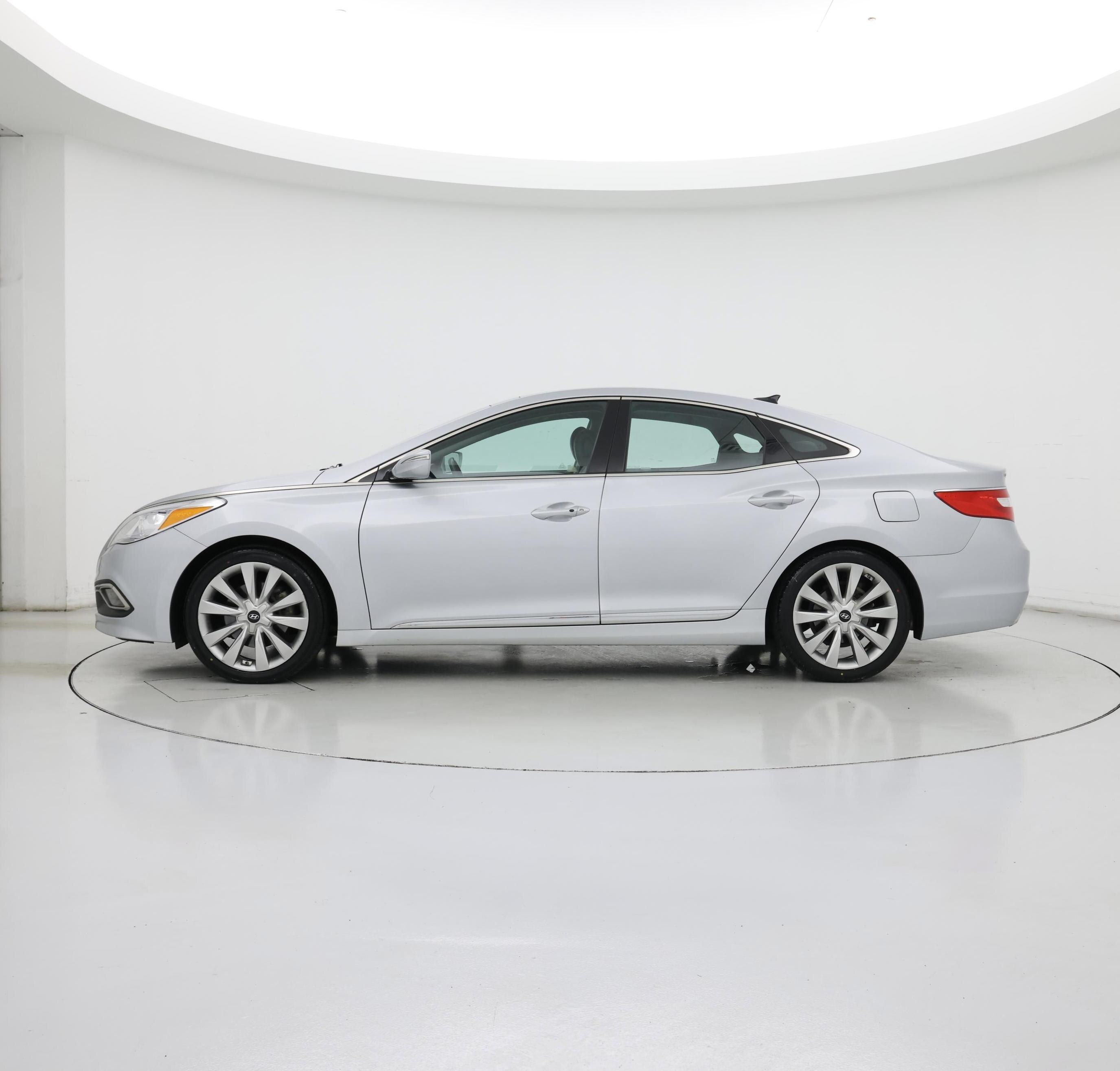 Thumbnail: 2017 Hyundai Azera - 3