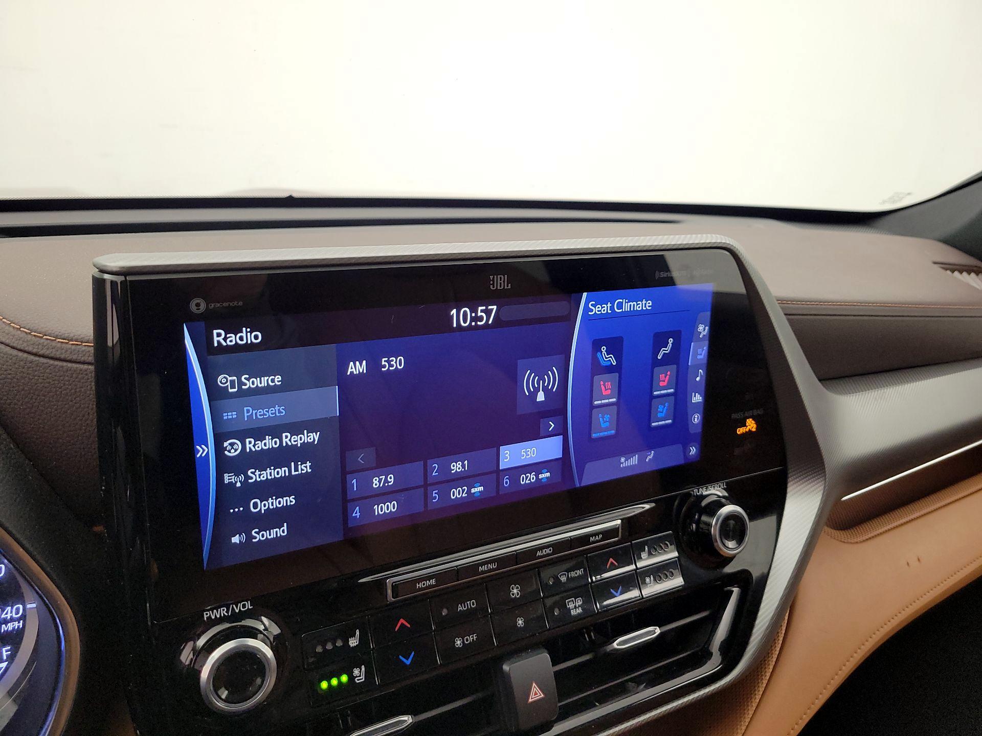 Thumbnail: 2021 Toyota Highlander - 16