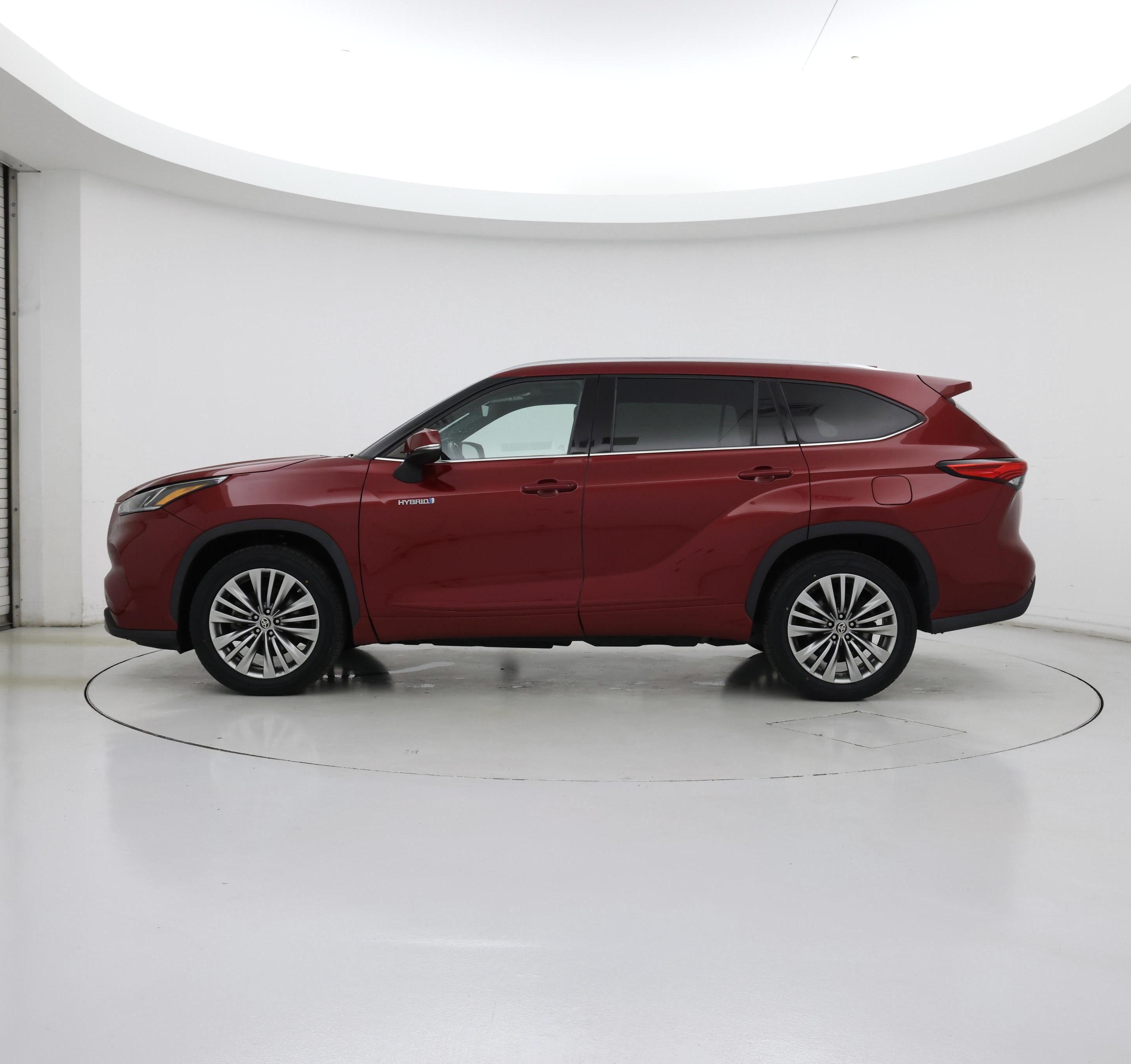 Thumbnail: 2021 Toyota Highlander - 3