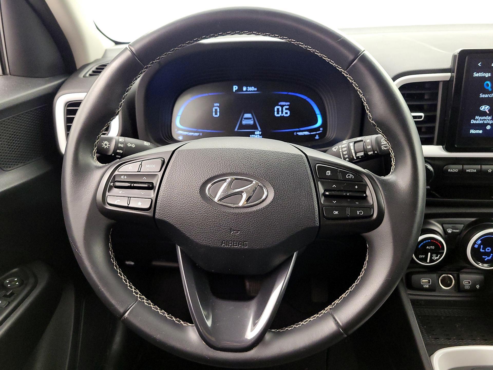 Thumbnail: 2024 Hyundai Venue - 10
