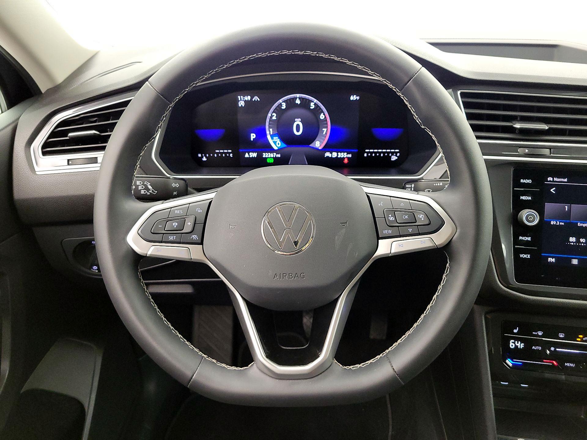 Thumbnail: 2024 Volkswagen Tiguan - 10