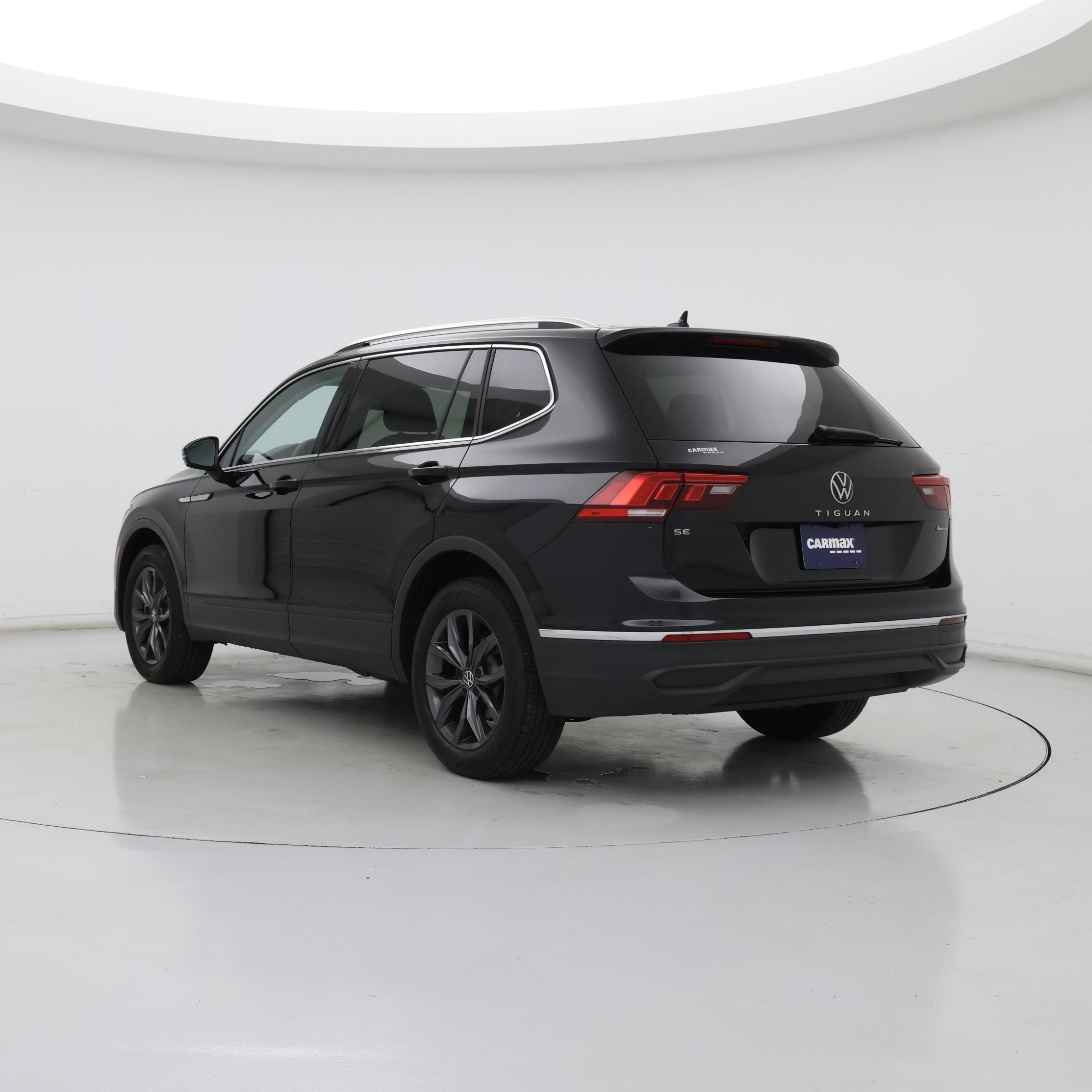 Thumbnail: 2024 Volkswagen Tiguan - 2