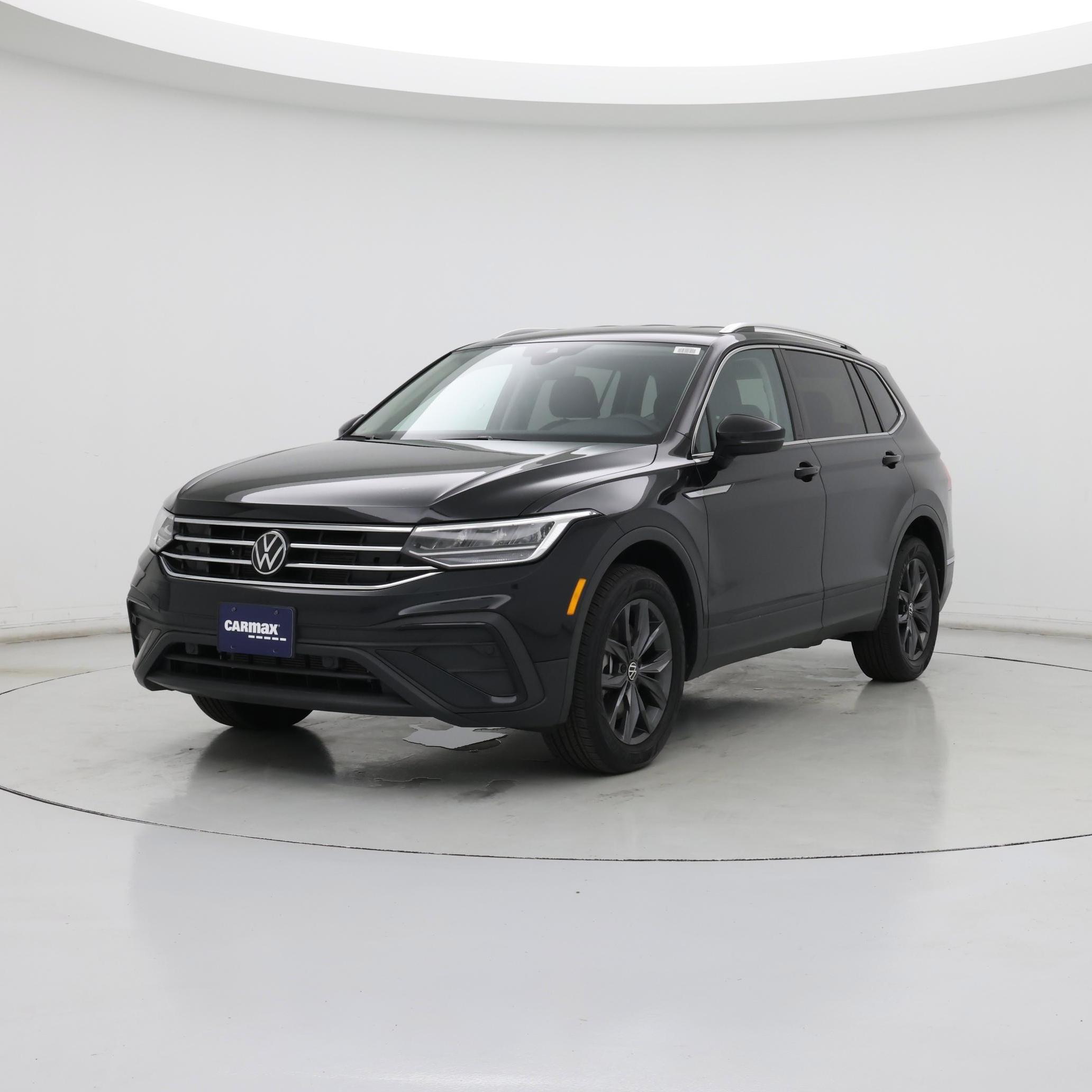 Thumbnail: 2024 Volkswagen Tiguan - 4