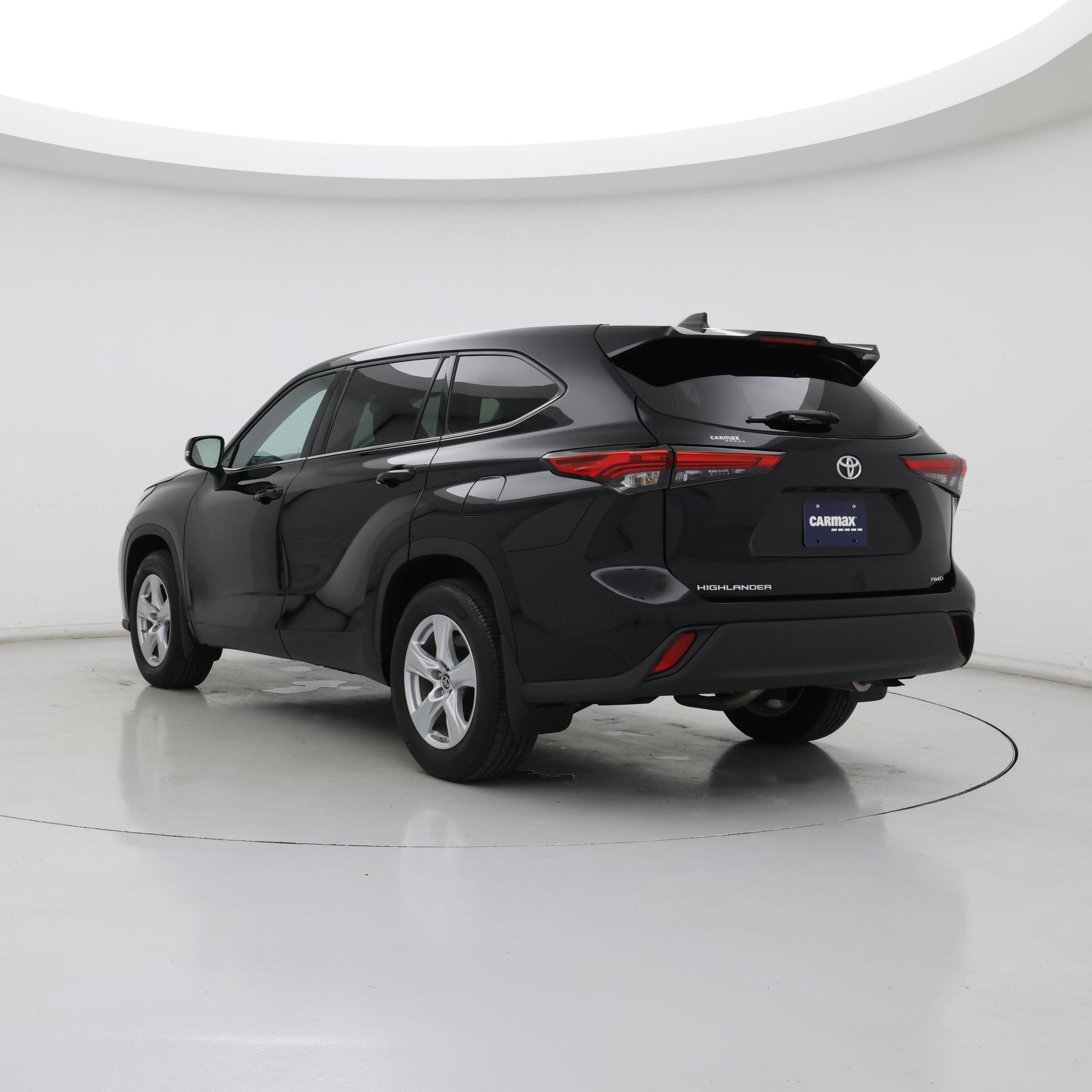 Thumbnail: 2022 Toyota Highlander - 2