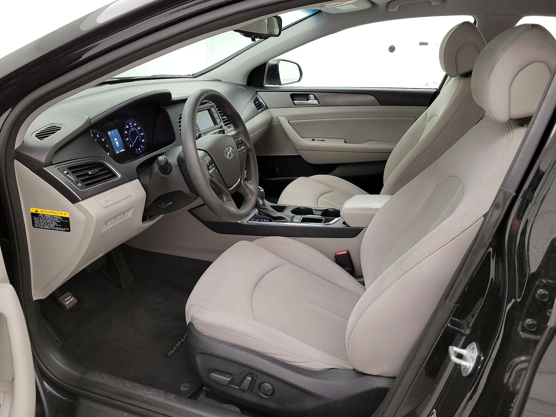 Thumbnail: 2015 Hyundai Sonata - 11