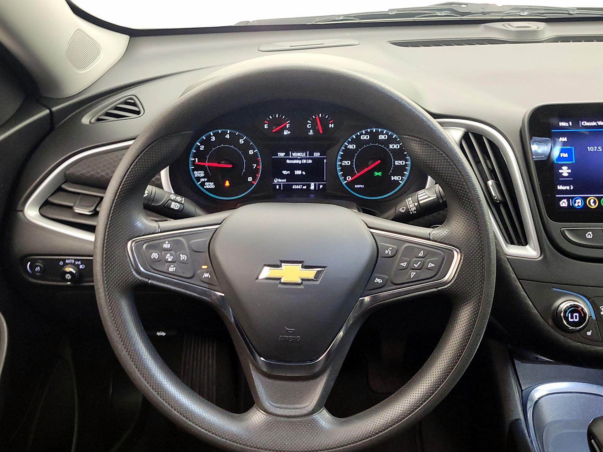 Thumbnail: 2023 Chevrolet Malibu - 10