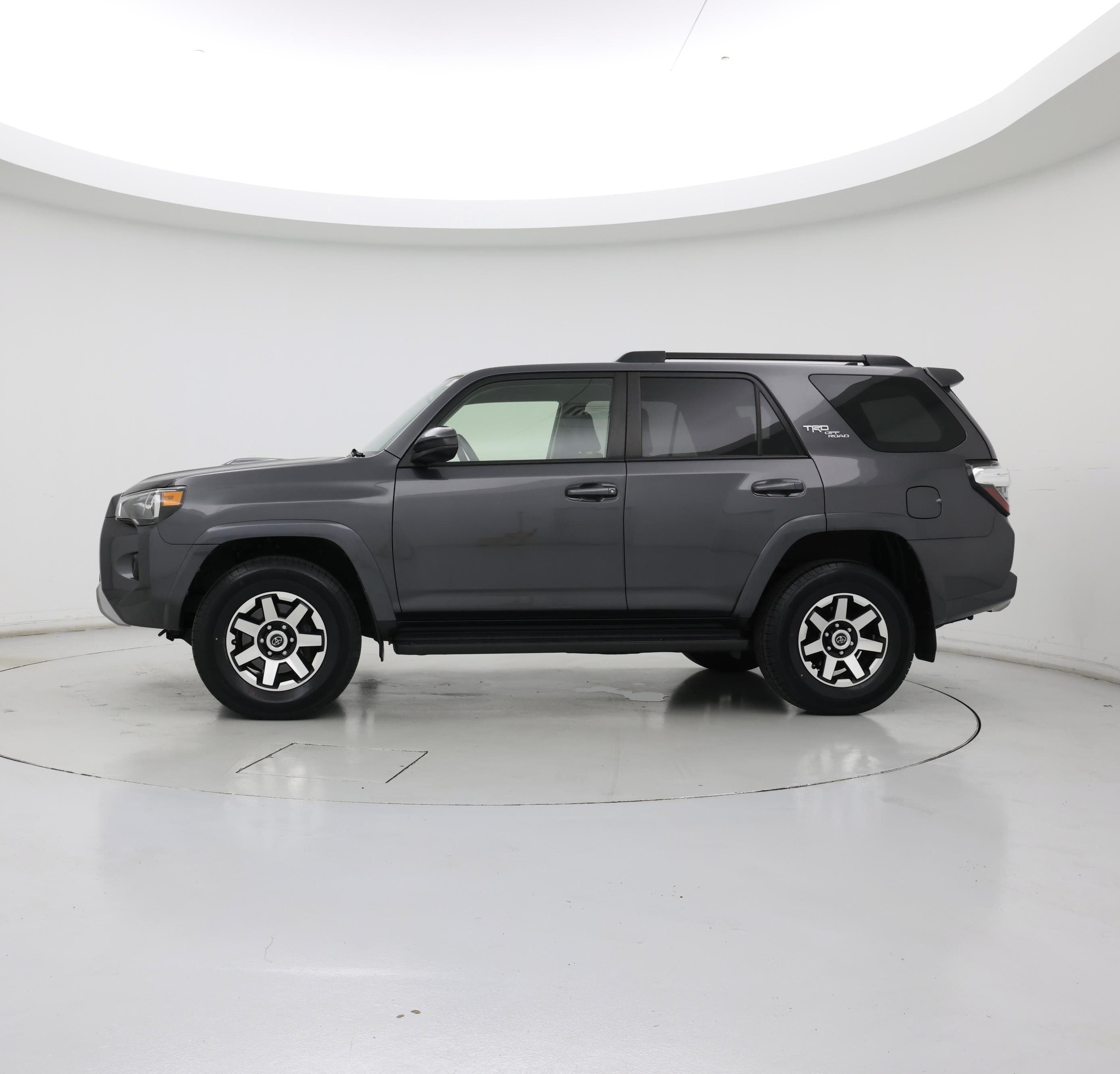 Thumbnail: 2019 Toyota 4Runner - 3