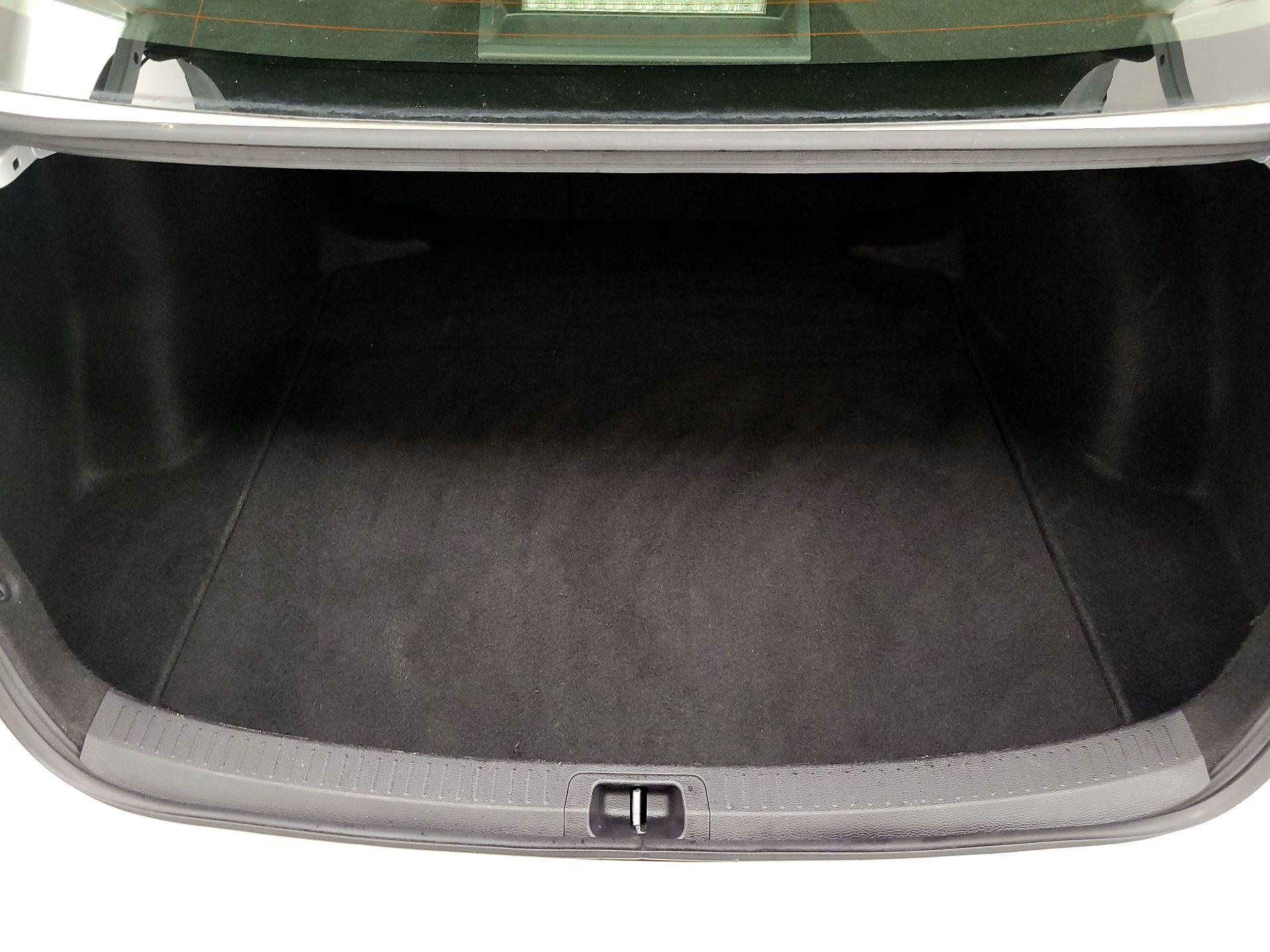 Thumbnail: 2022 Toyota Corolla - 19