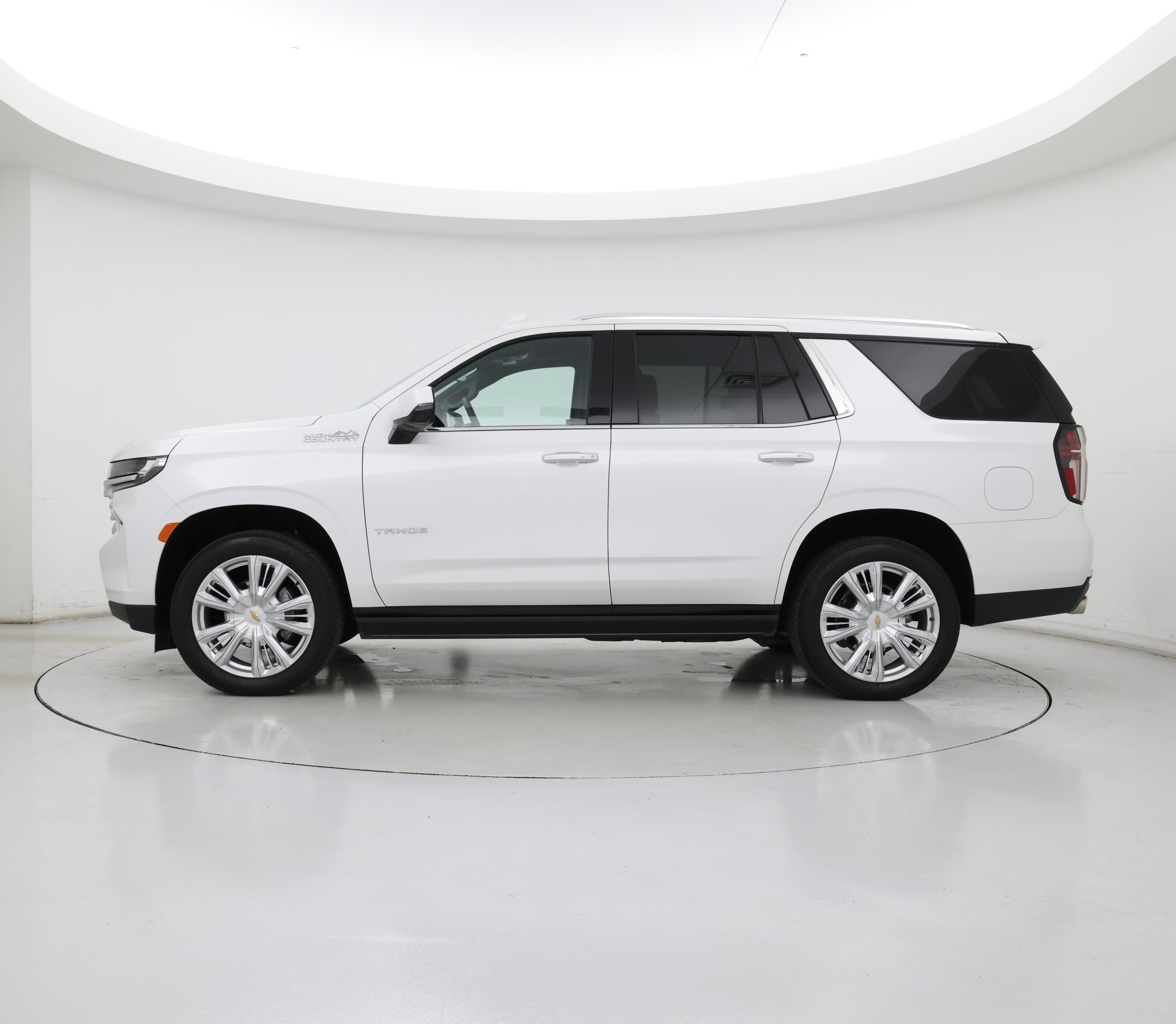 Thumbnail: 2024 Chevrolet Tahoe - 3