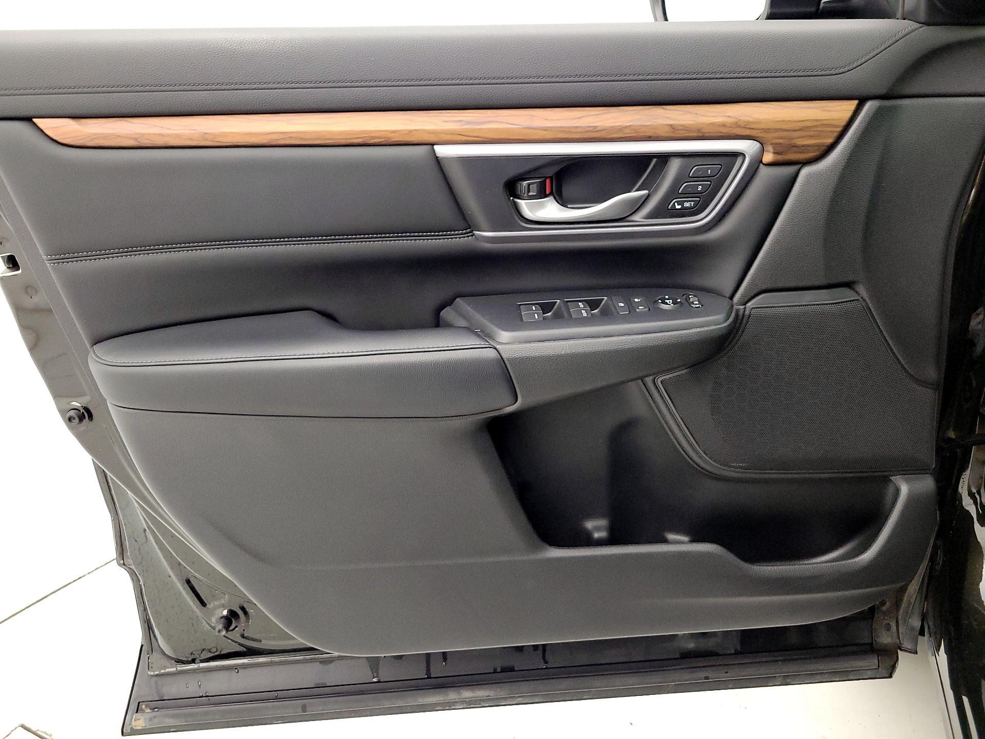 Thumbnail: 2017 Honda CR-V - 12
