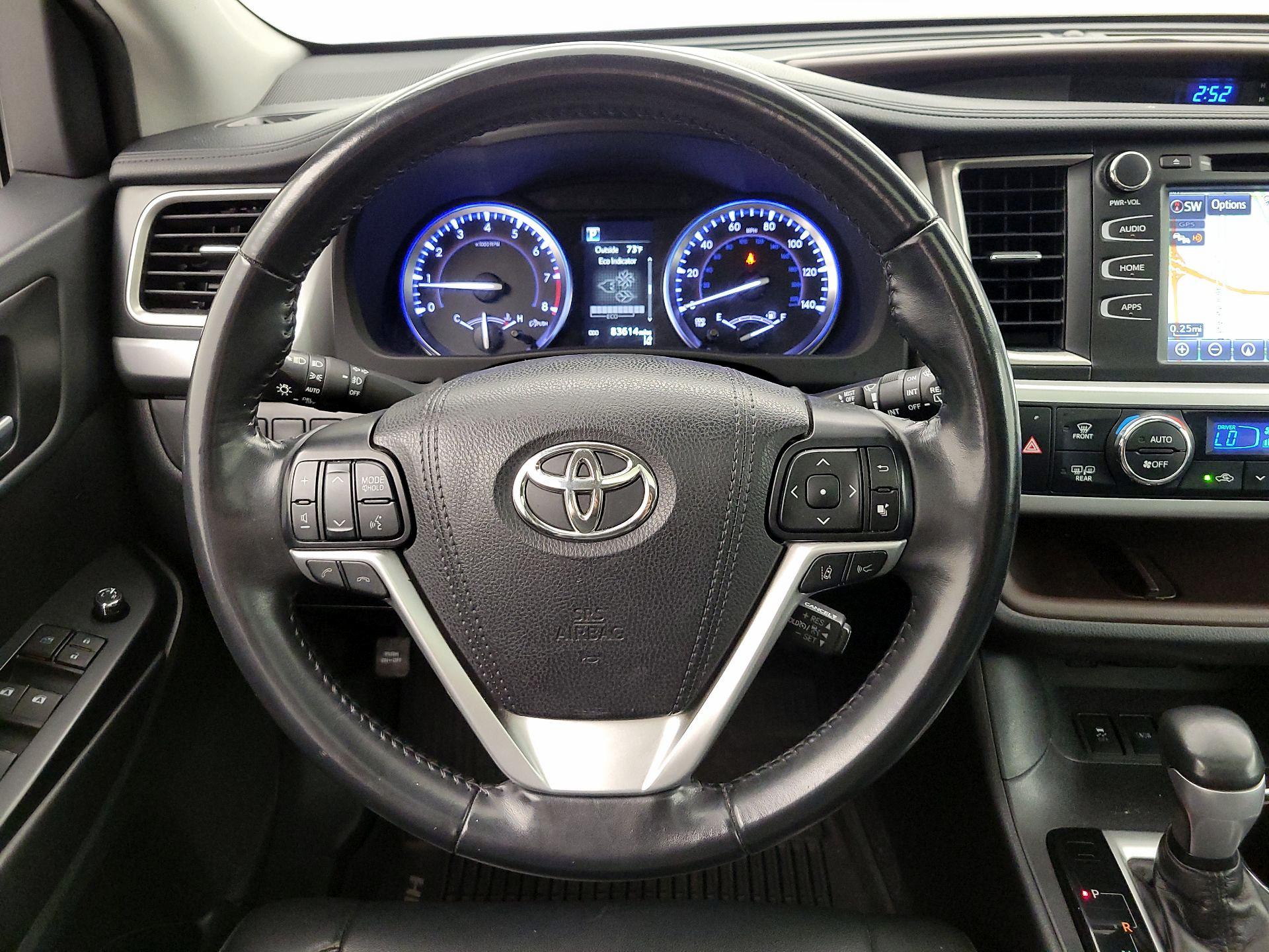 Thumbnail: 2019 Toyota Highlander - 10