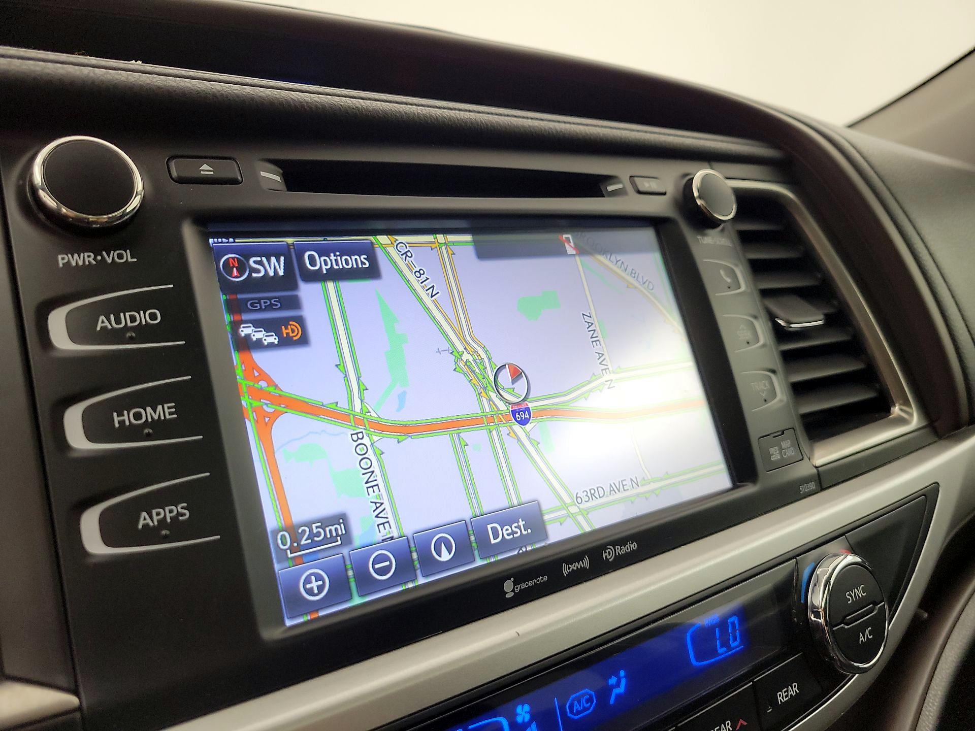 Thumbnail: 2019 Toyota Highlander - 14