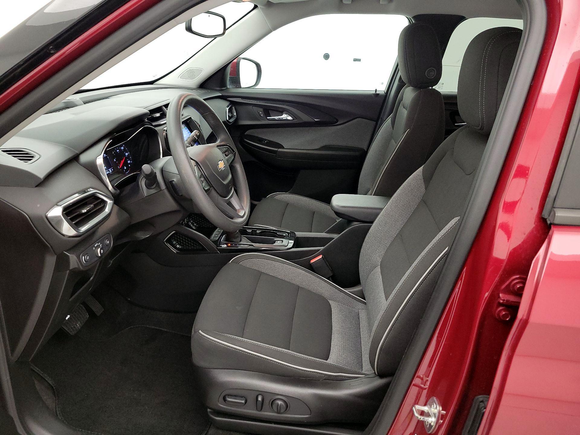 Thumbnail: 2021 Chevrolet TrailBlazer - 11
