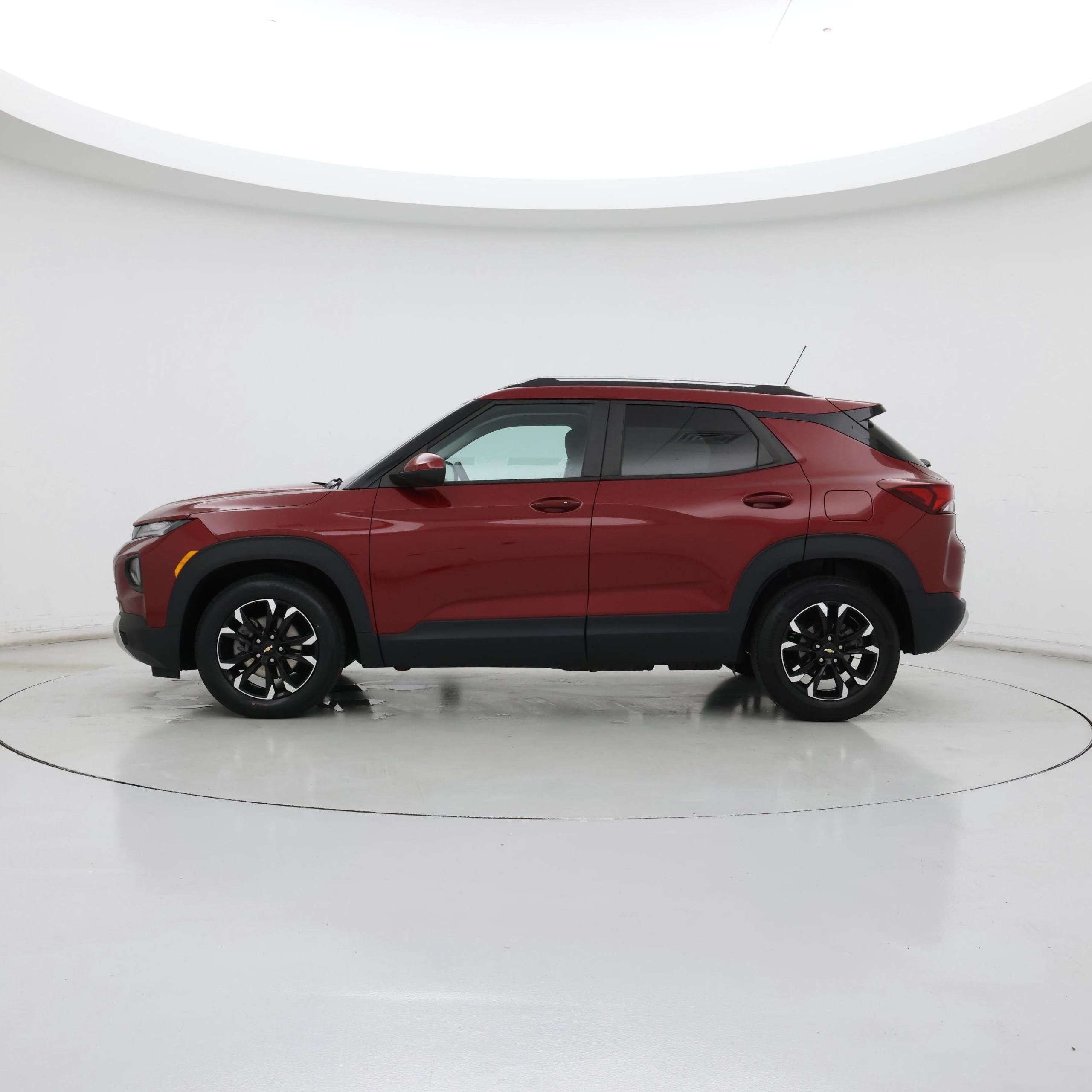 Thumbnail: 2021 Chevrolet TrailBlazer - 3