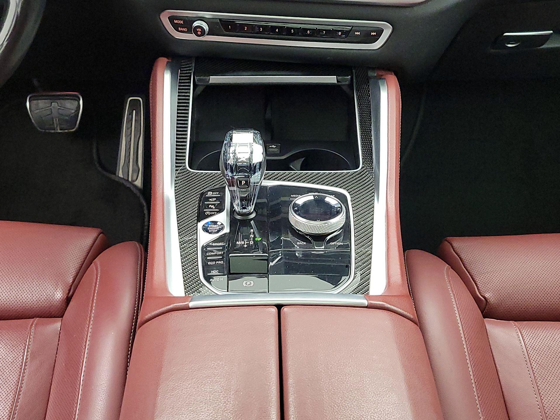 Thumbnail: 2022 BMW X6 - 18