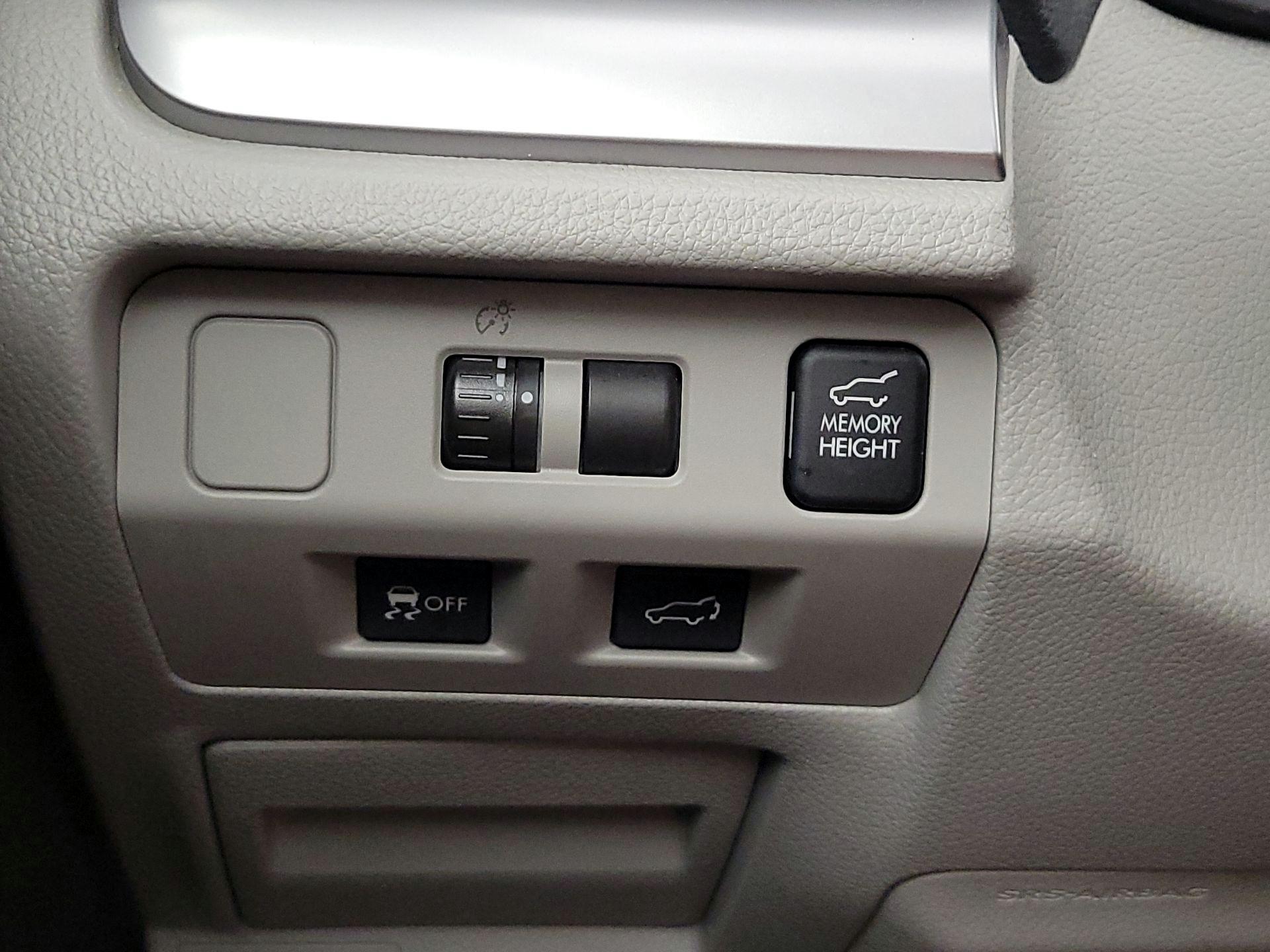 Thumbnail: 2015 Subaru Forester - 12