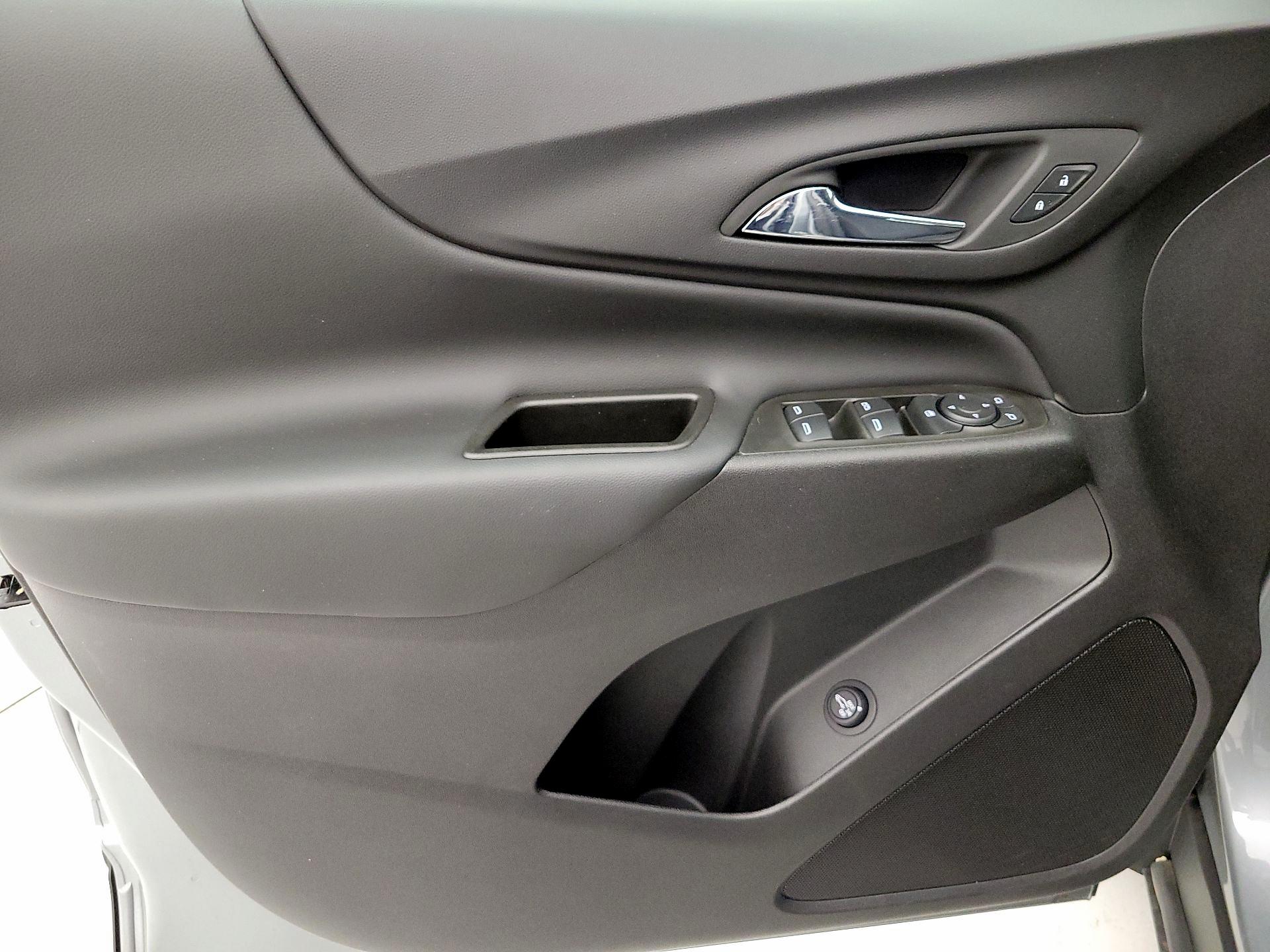 Thumbnail: 2024 Chevrolet Equinox - 12