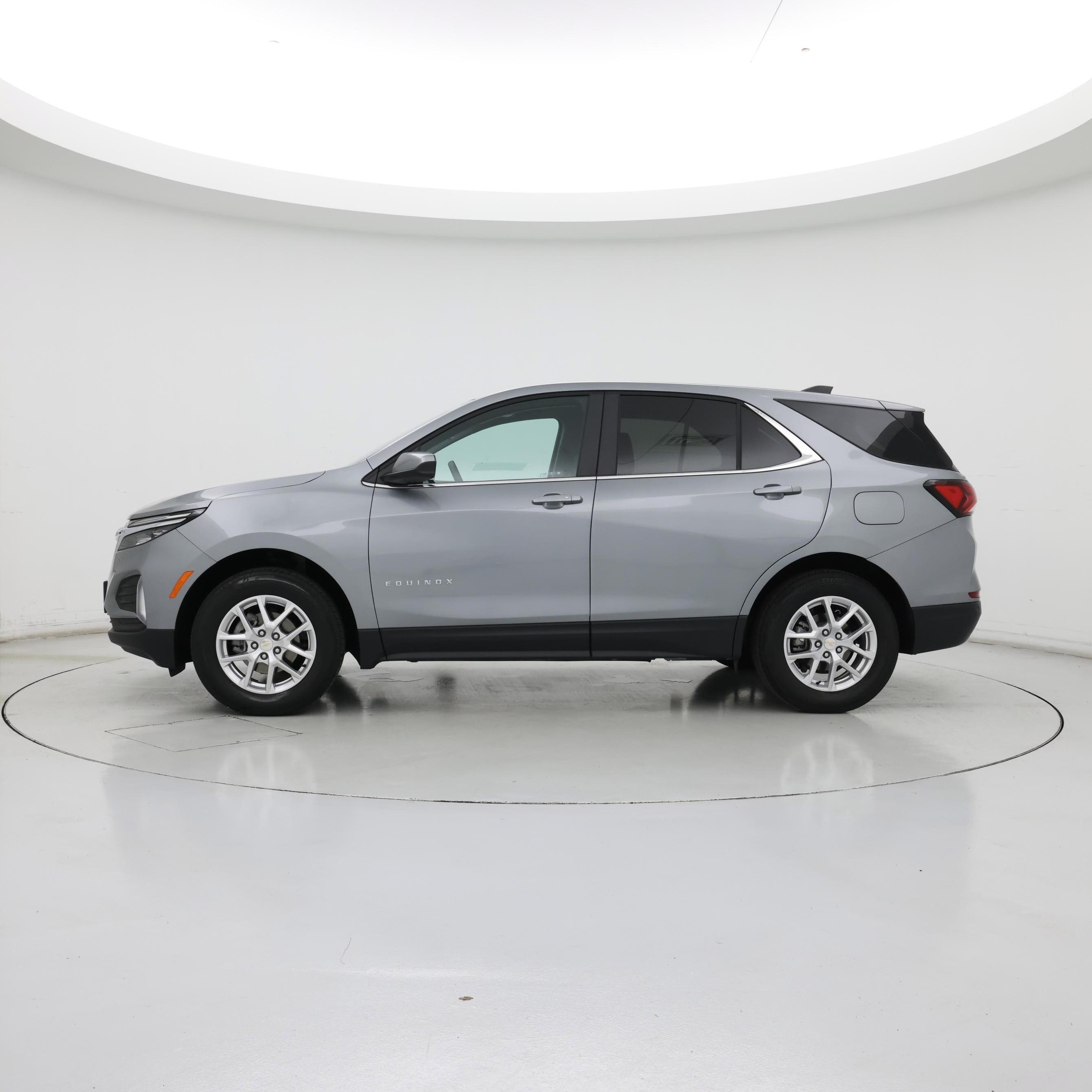 Thumbnail: 2024 Chevrolet Equinox - 3