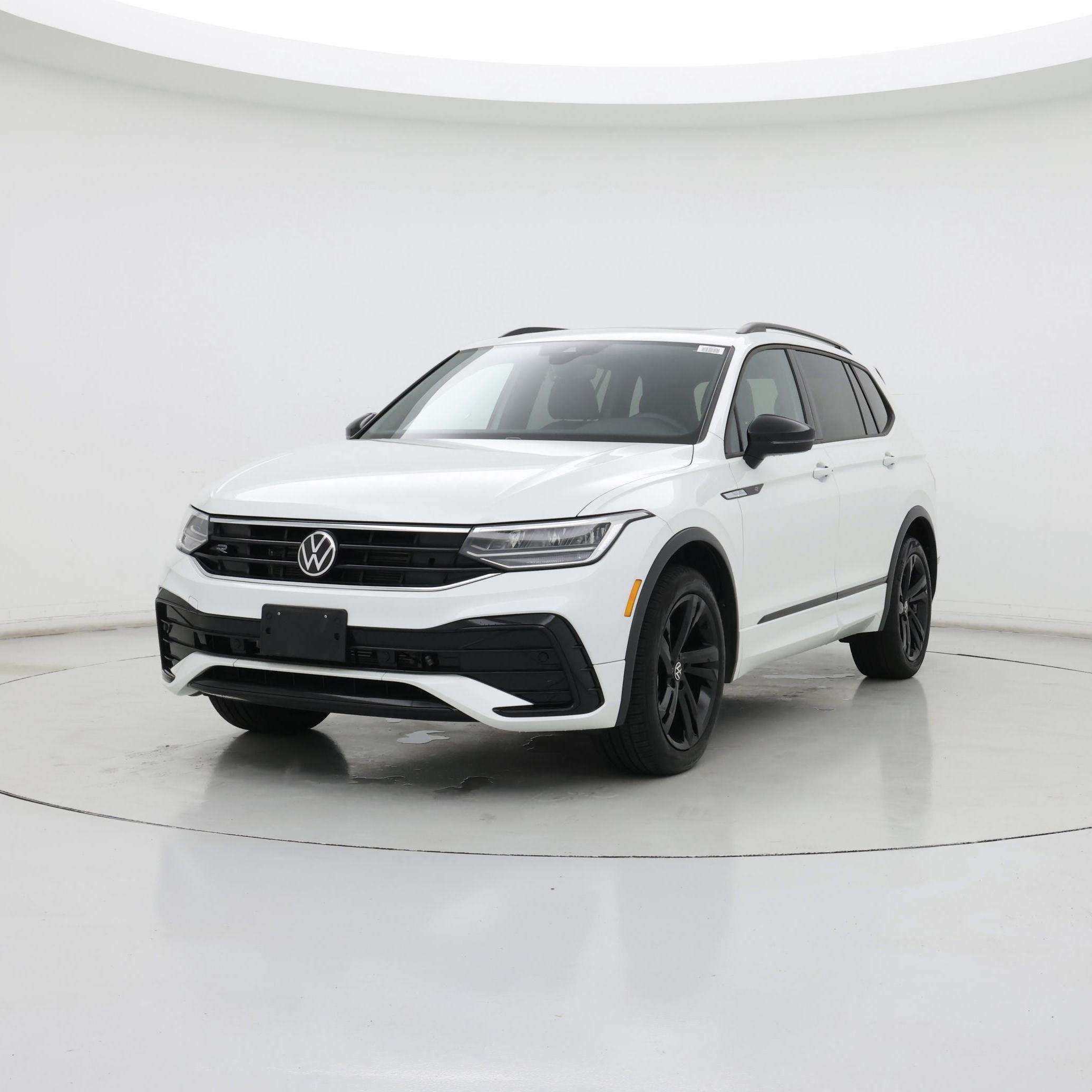 Thumbnail: 2023 Volkswagen Tiguan - 4