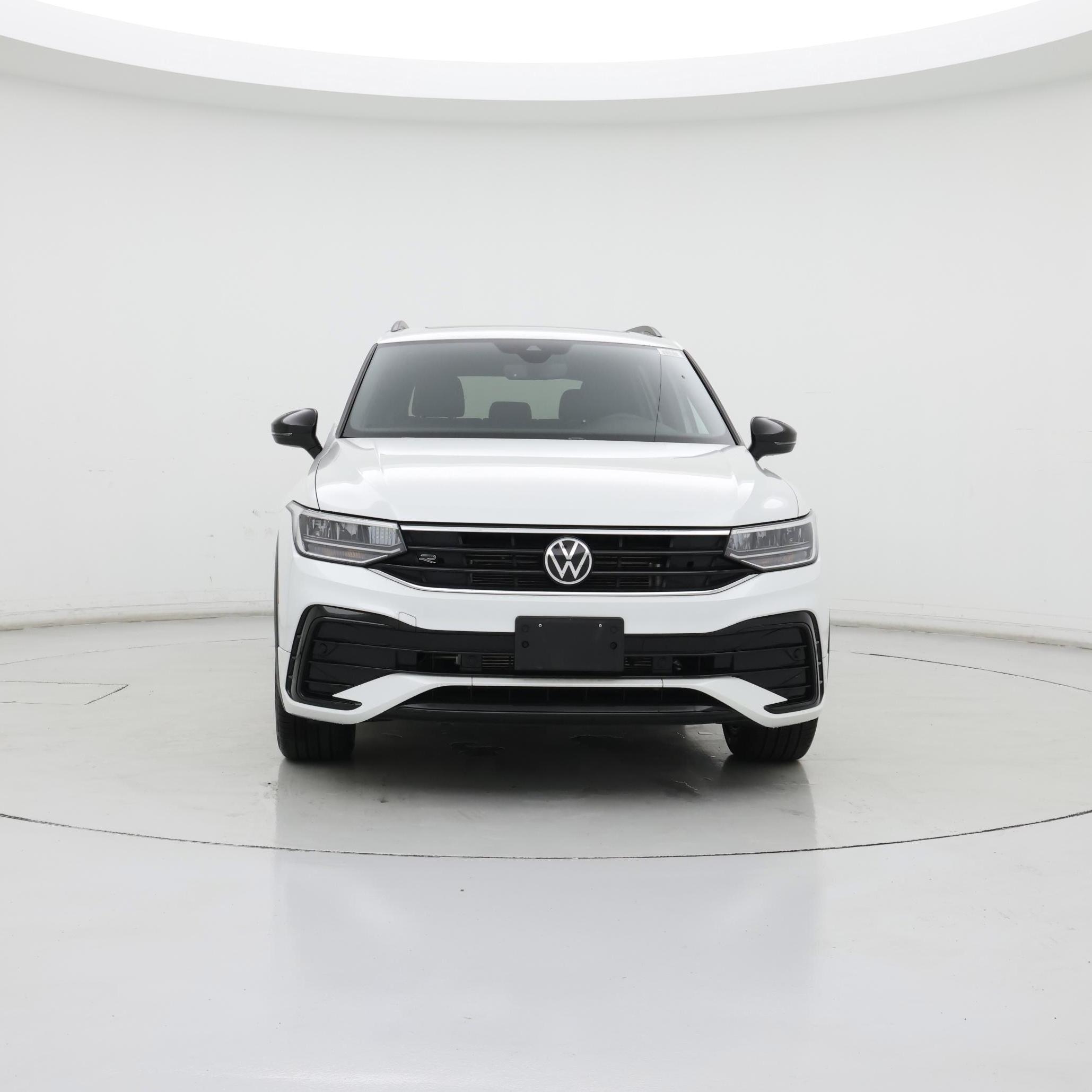 Thumbnail: 2023 Volkswagen Tiguan - 5