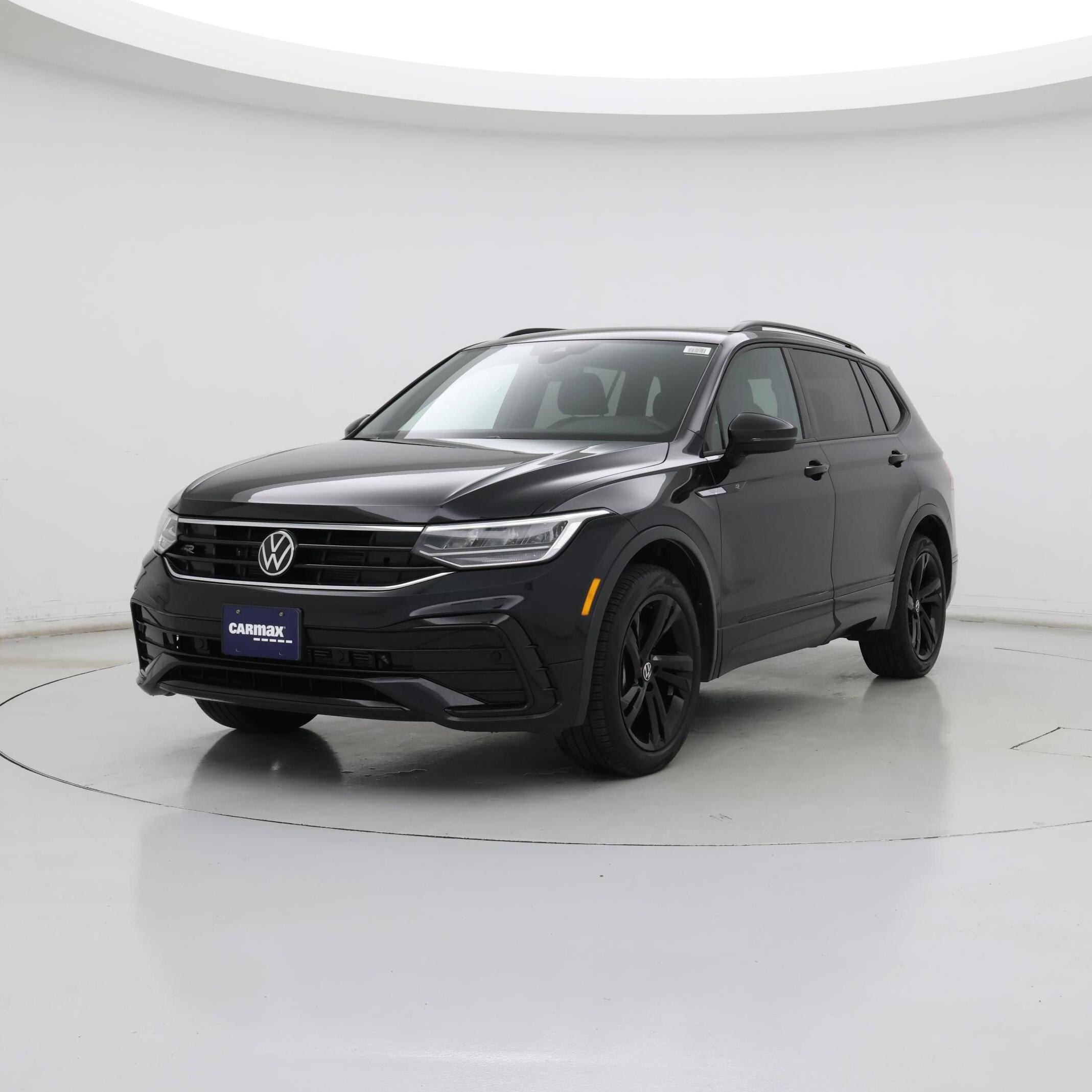 Thumbnail: 2023 Volkswagen Tiguan - 4