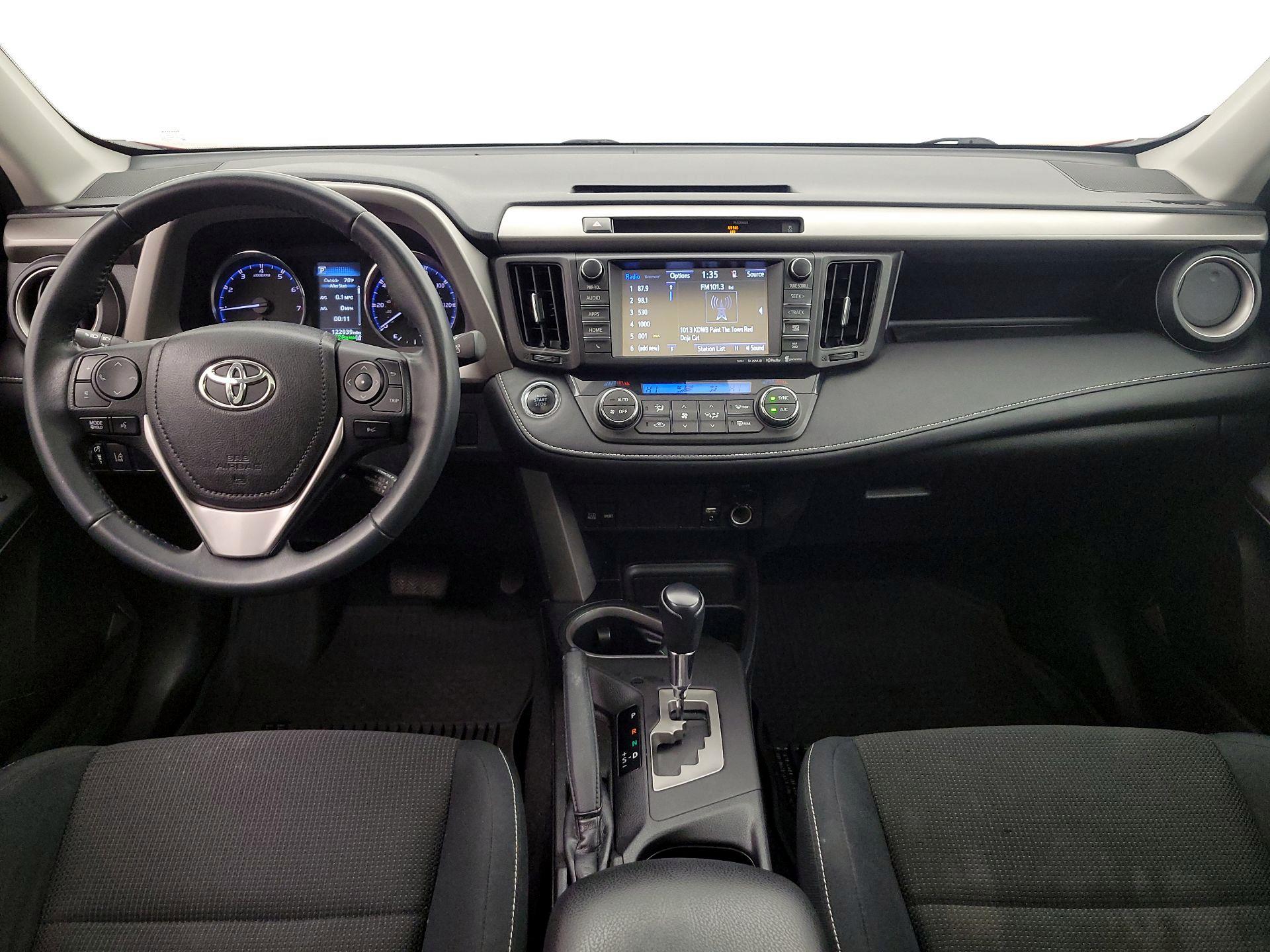 Thumbnail: 2016 Toyota RAV4 - 9