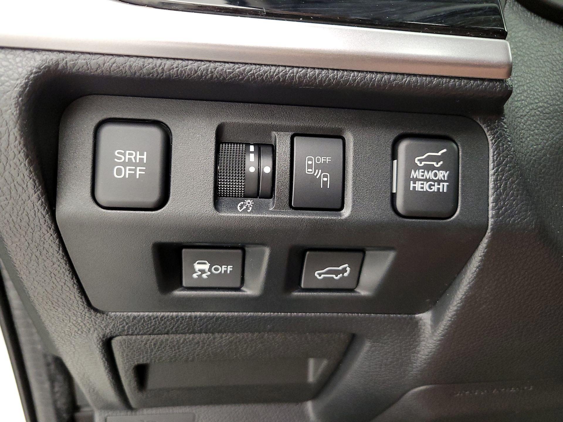 Thumbnail: 2017 Subaru Forester - 13