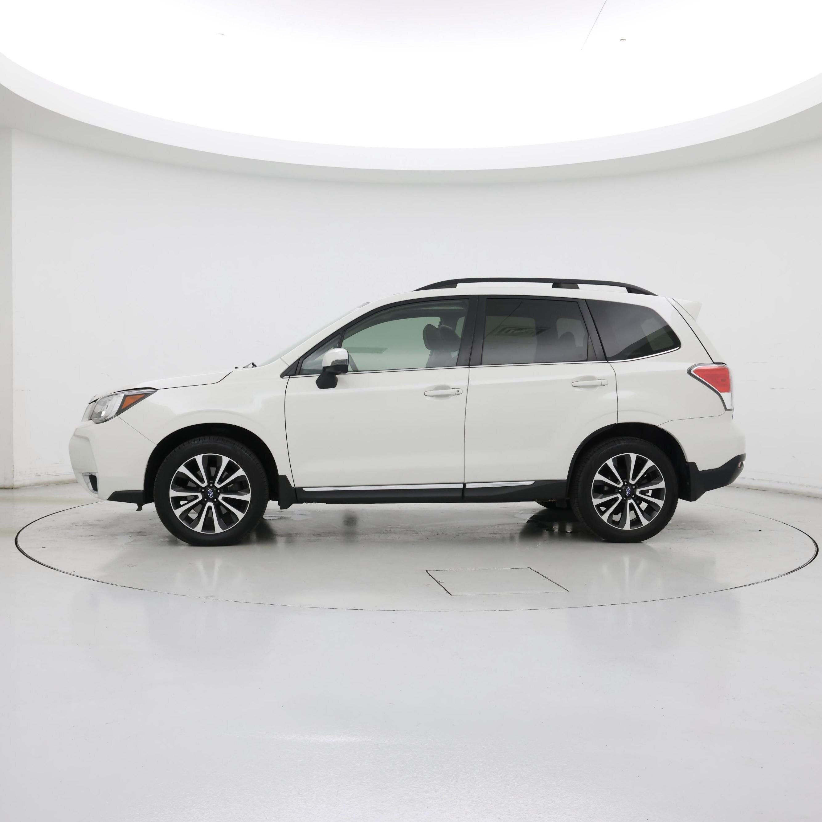 Thumbnail: 2017 Subaru Forester - 3