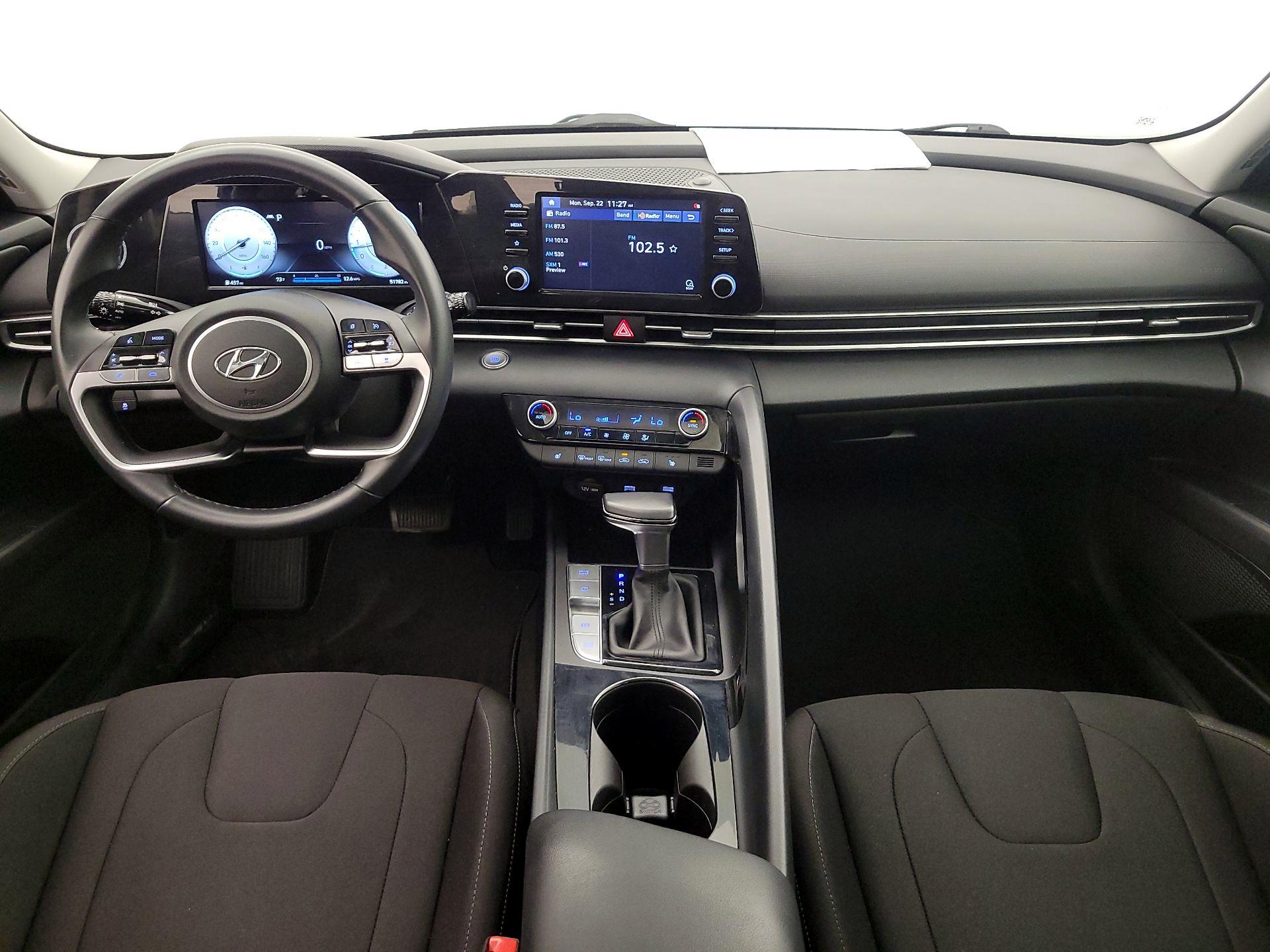 Thumbnail: 2022 Hyundai Elantra - 9